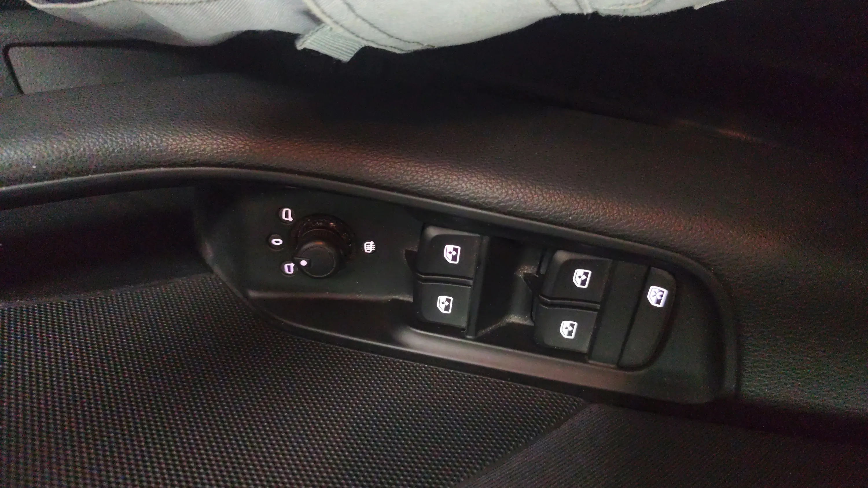 Audi A3 30 TDI Sportback - foto 24