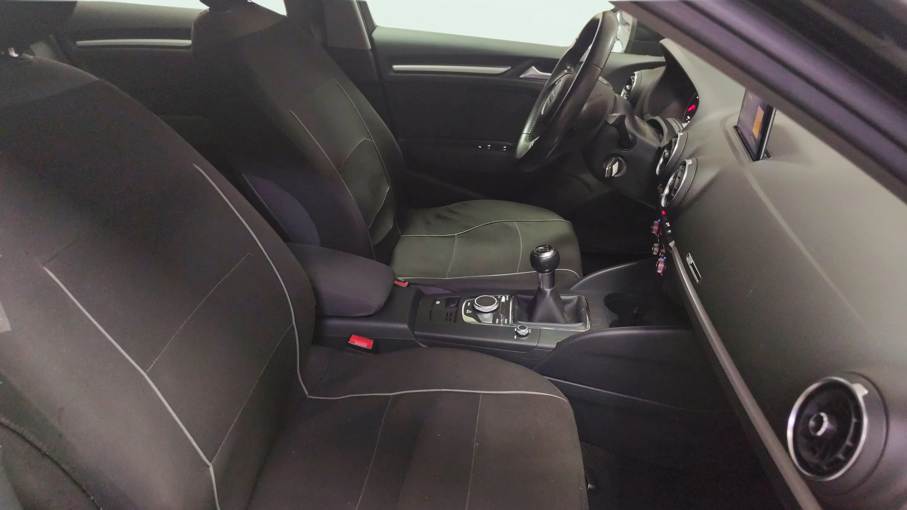 Audi A3 30 TDI Sportback - foto 19