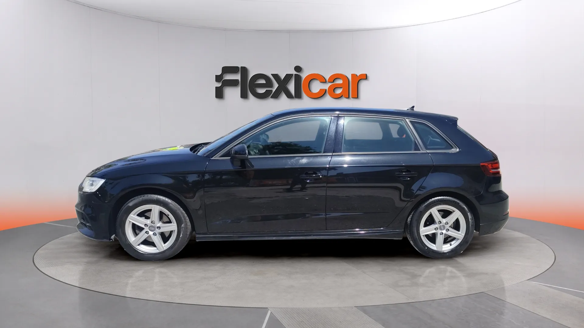 Audi A3 30 TDI Sportback - foto 4
