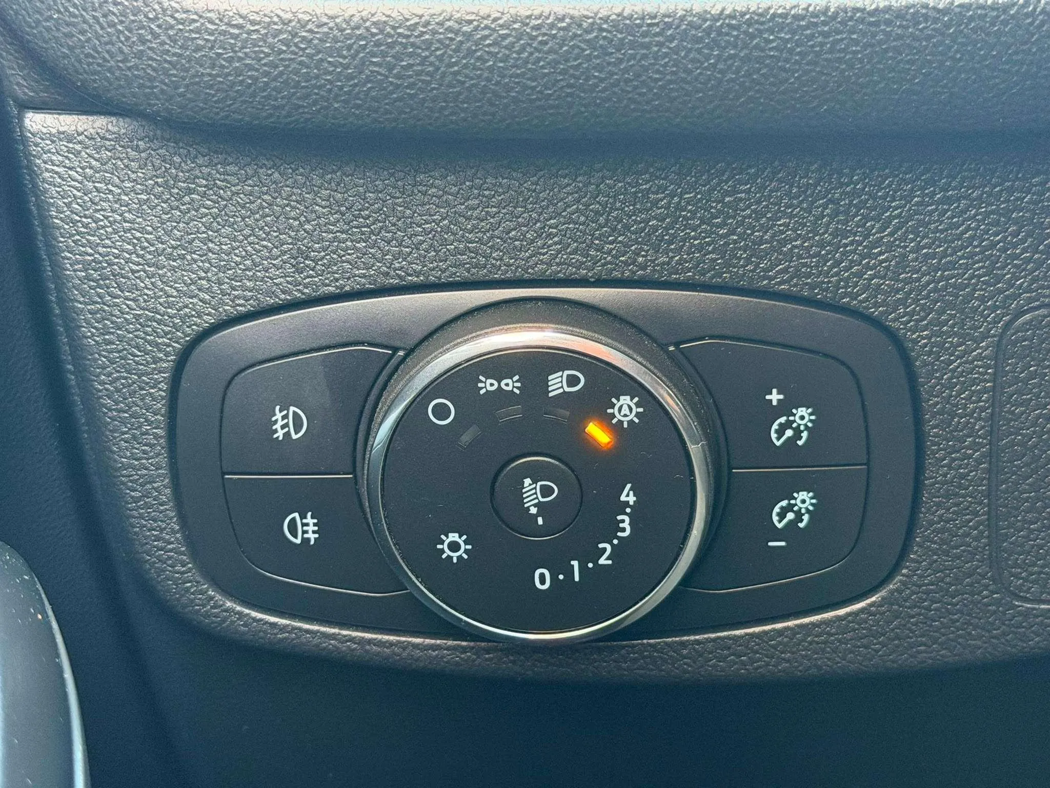 Ford Focus 1.0 EcoBoost MHEV ST-Line - foto 14