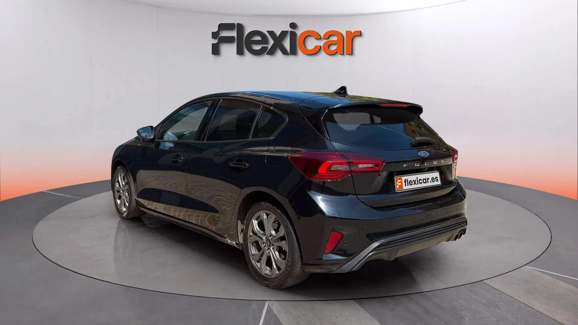 Ford Focus 1.0 EcoBoost MHEV ST-Line - foto 3