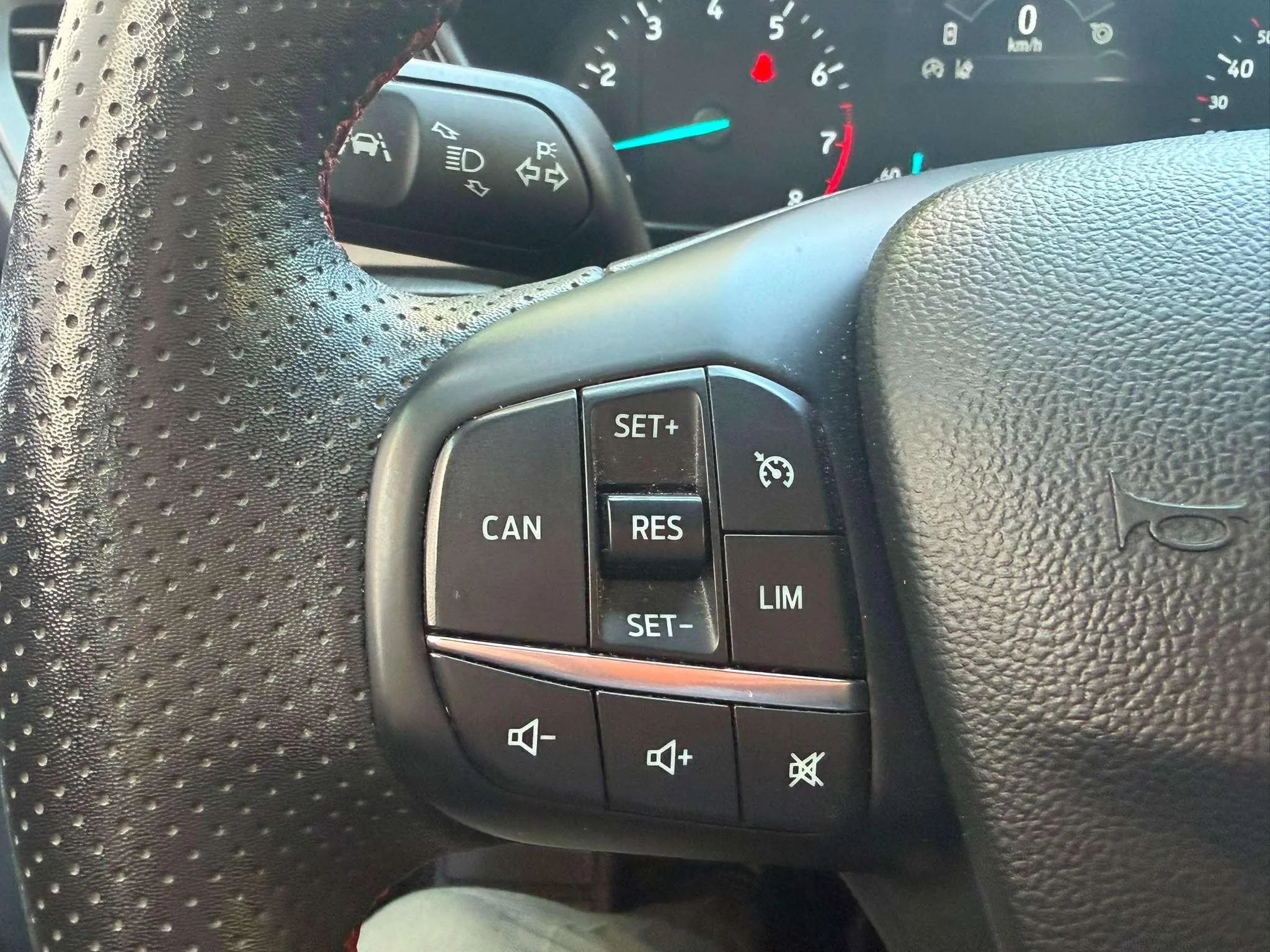 Ford Focus 1.0 EcoBoost MHEV ST-Line - foto 15