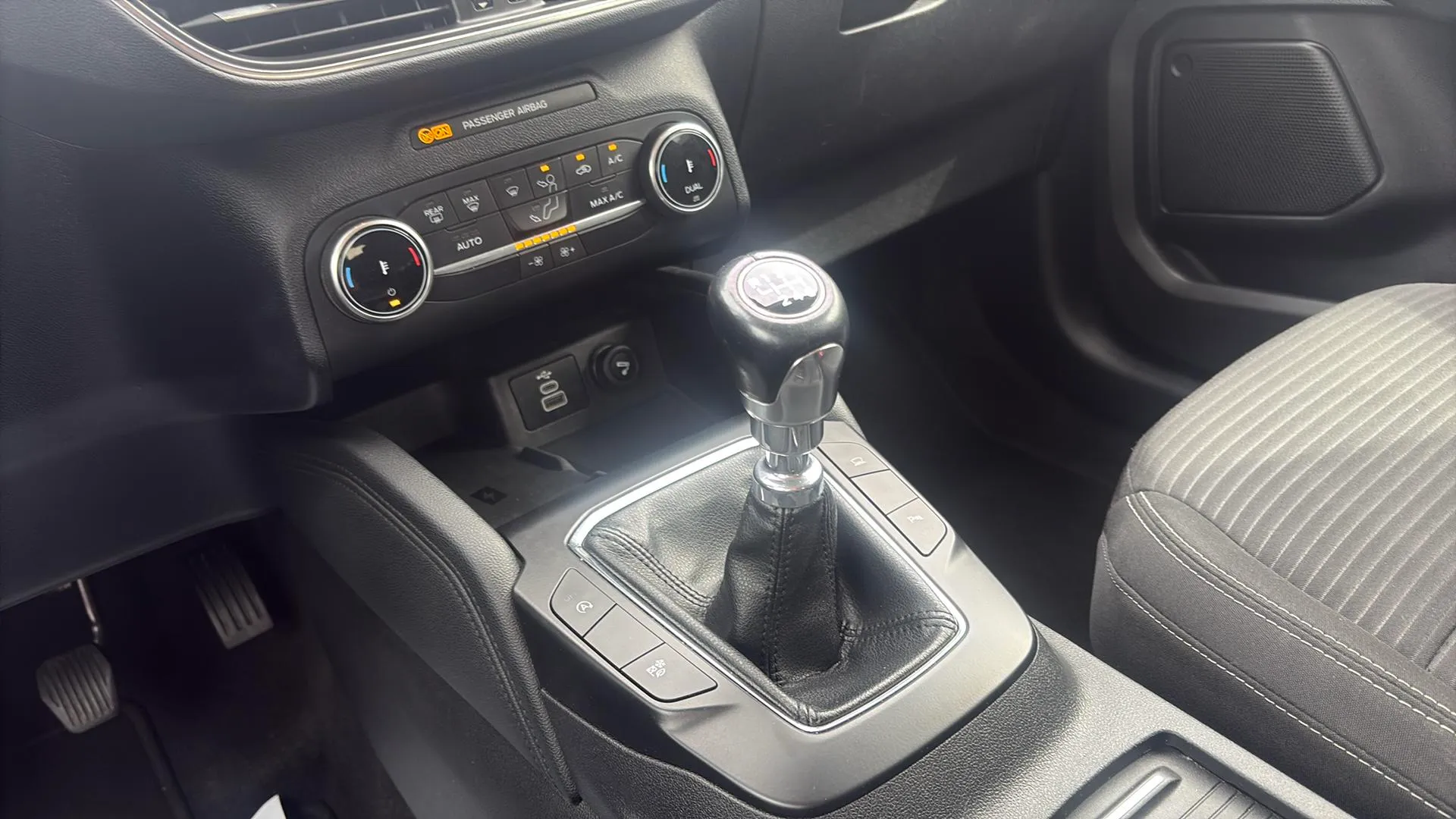 Ford Kuga Titanium 1.5T EcoBoost - foto 16