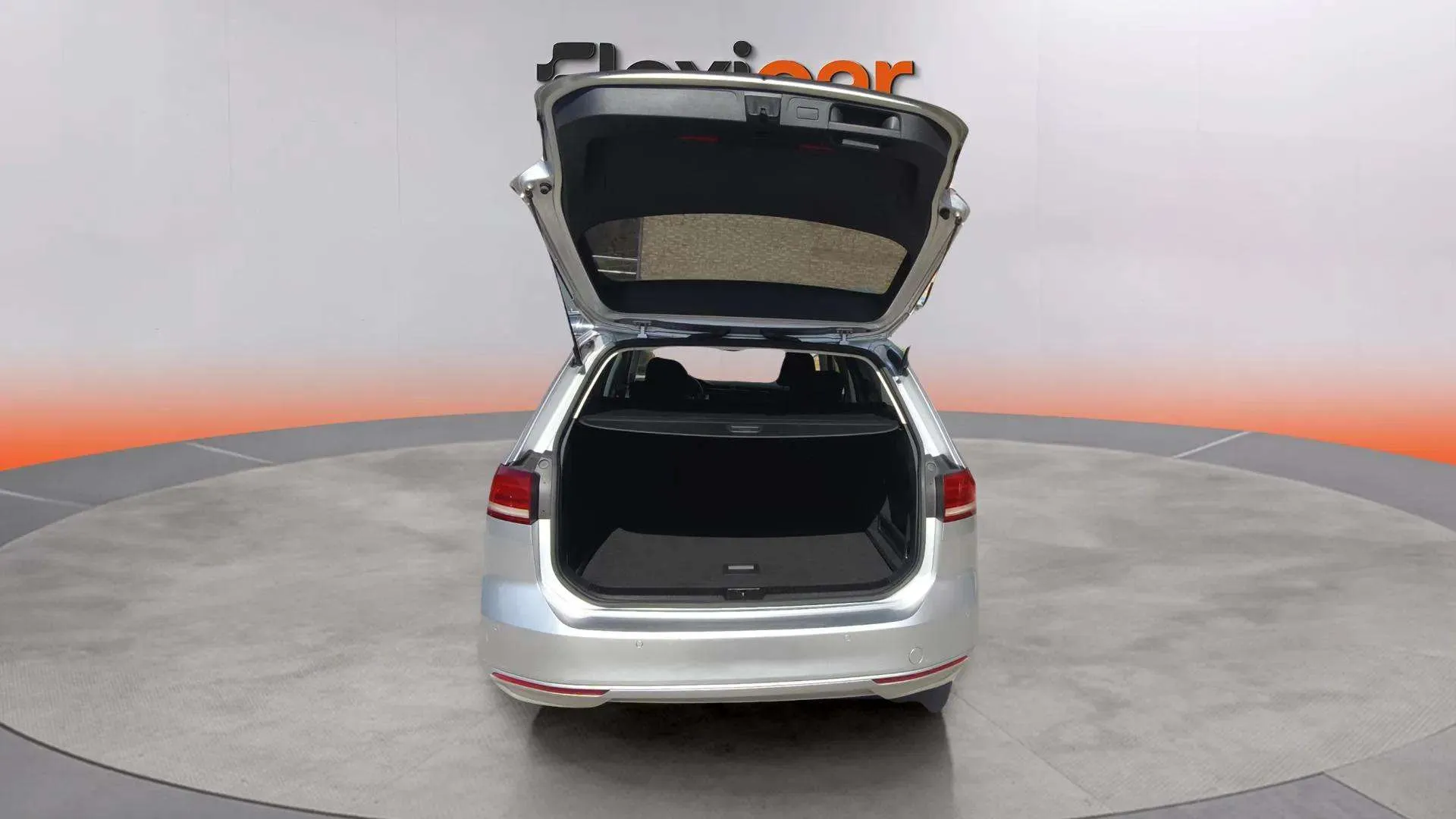 Volkswagen Passat Variant Advance 1.6 TDI BMT - foto 11