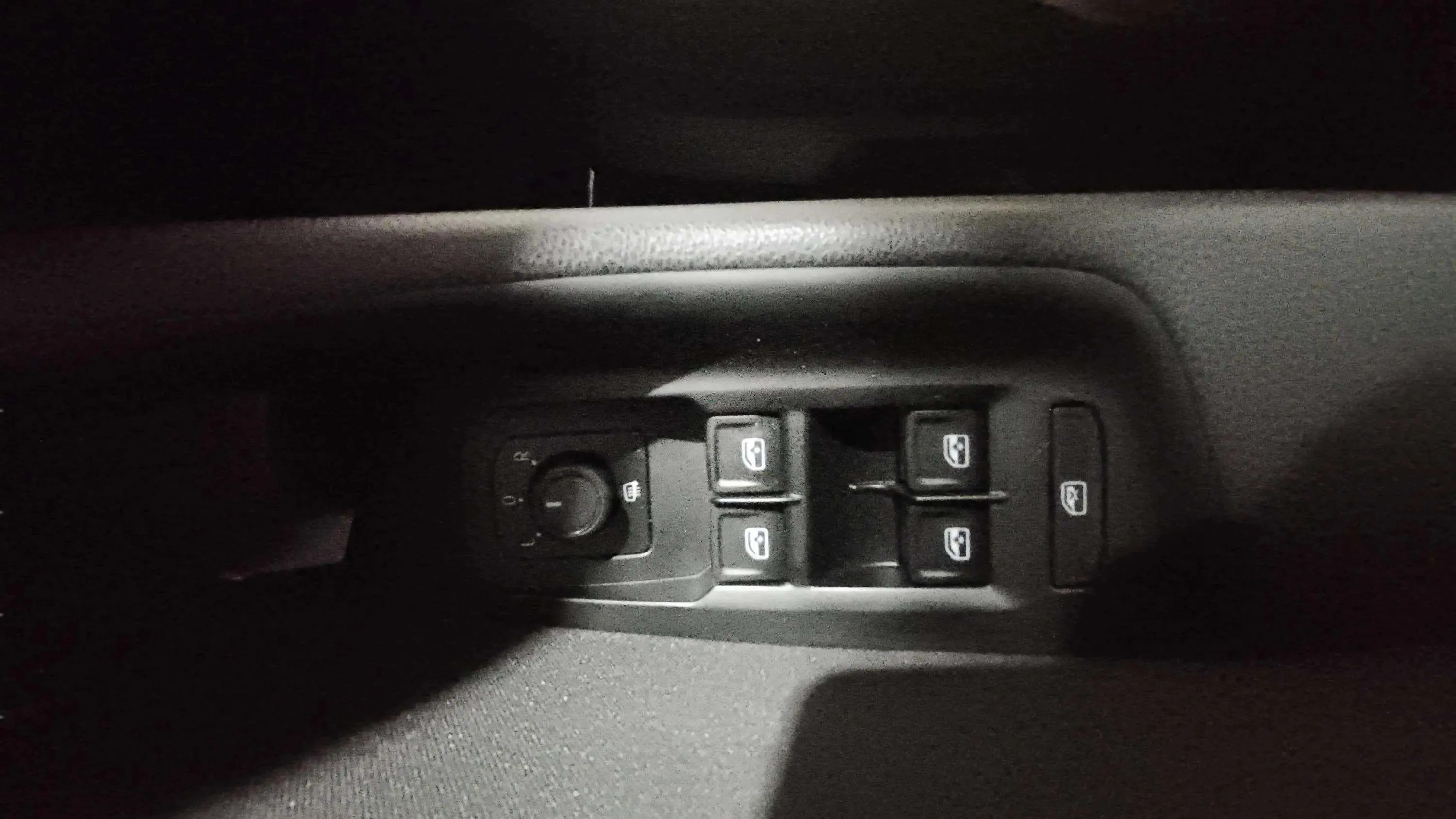 Volkswagen Passat Variant Advance 1.6 TDI BMT - foto 12