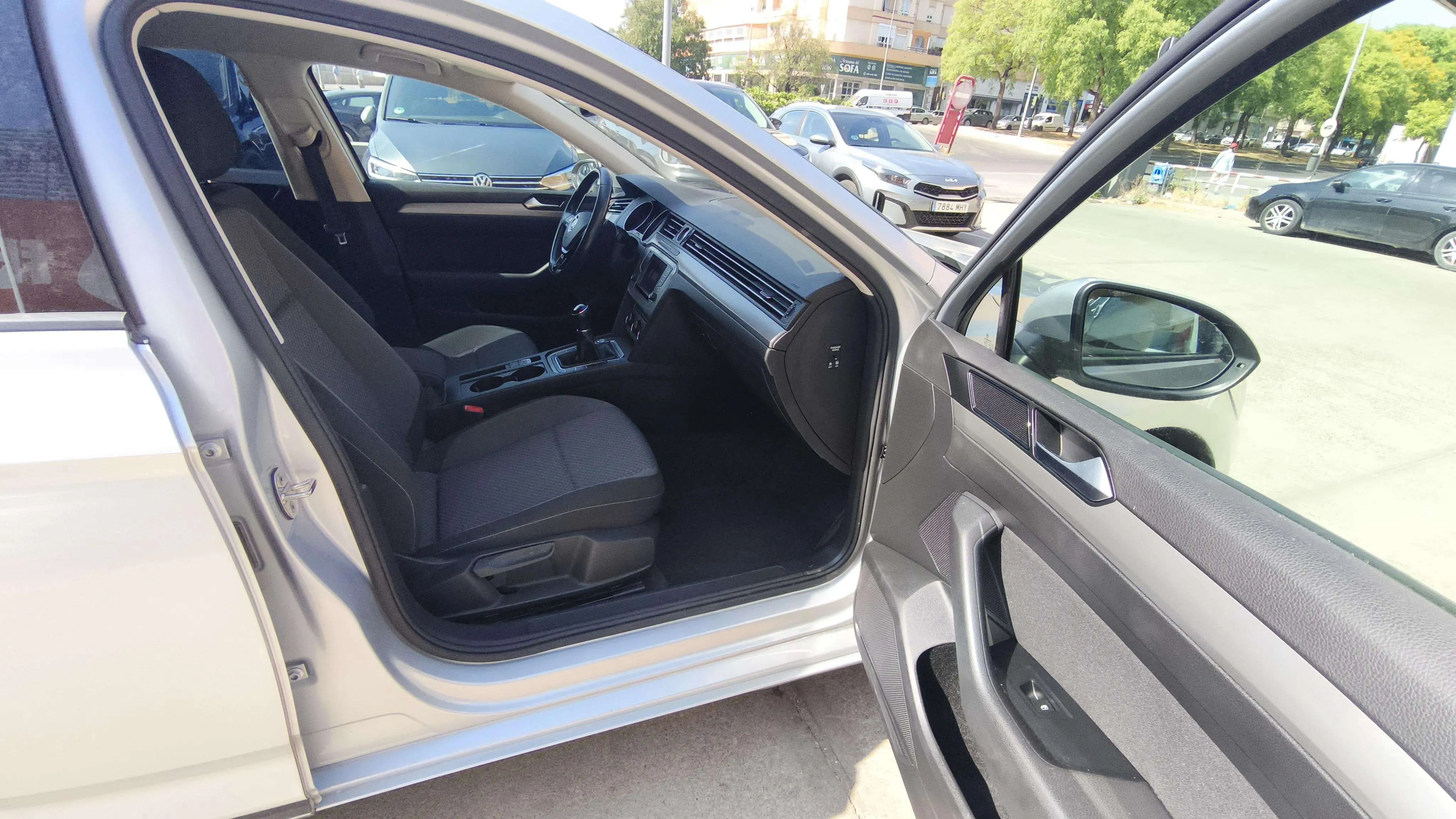 Volkswagen Passat Variant Advance 1.6 TDI BMT - foto 22