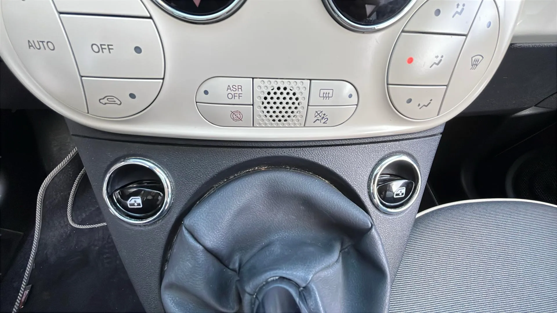 Fiat 500 Dolcevita 1.0 Hybrid - foto 28