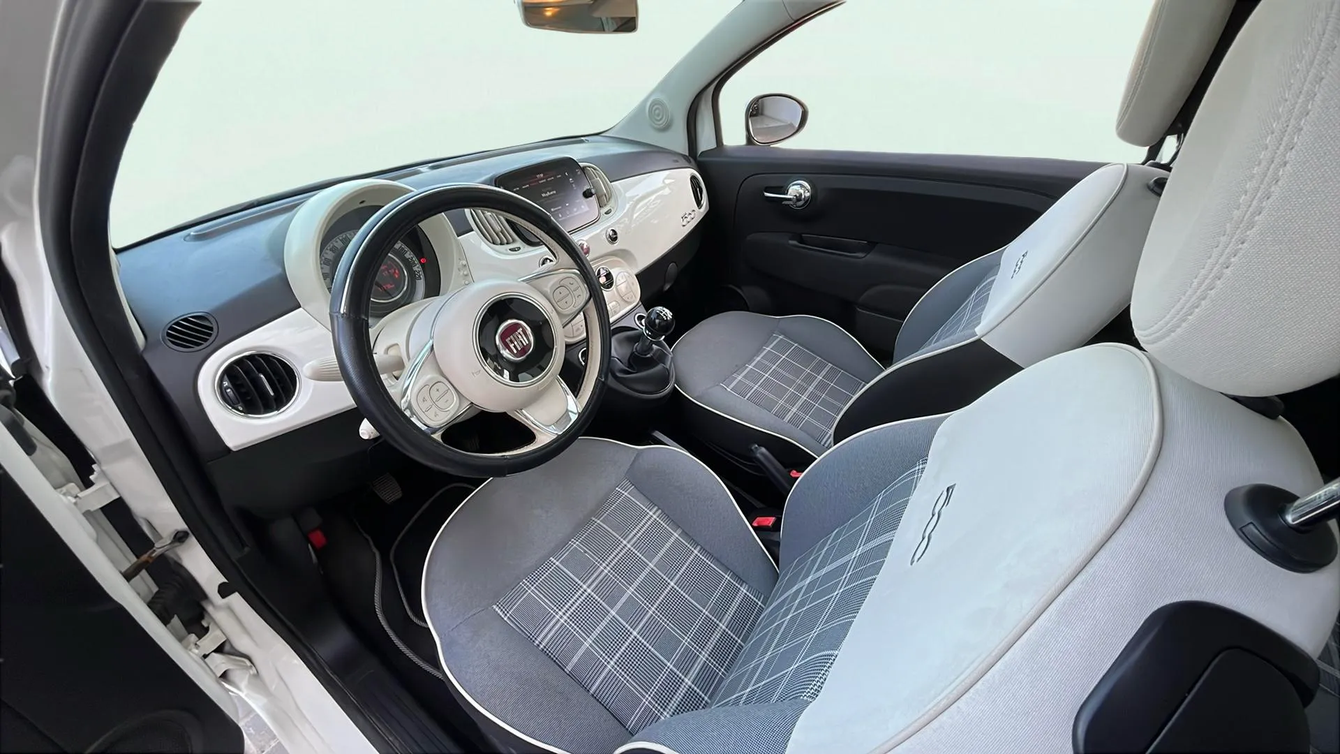 Fiat 500 Dolcevita 1.0 Hybrid - foto 31