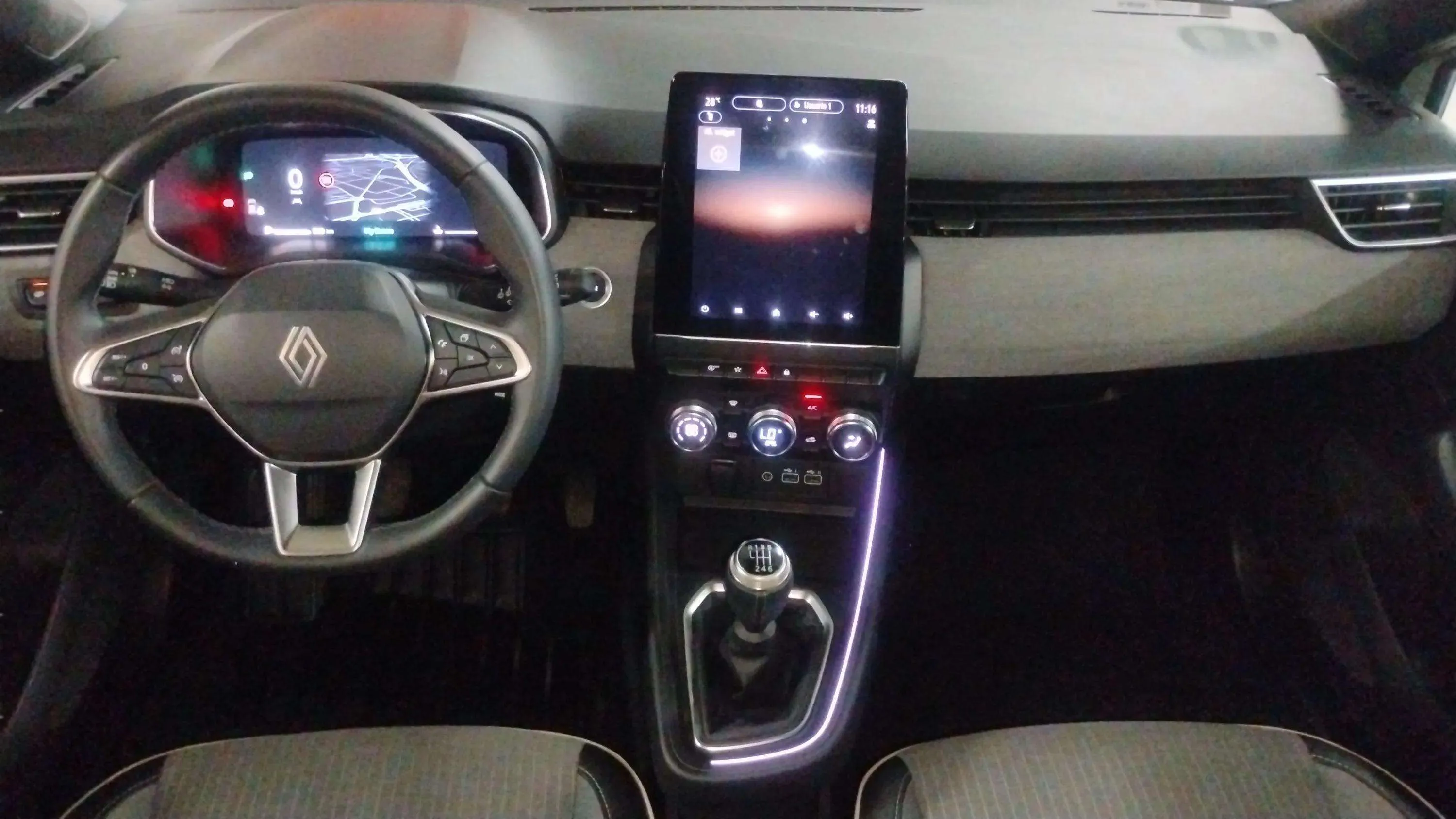 Renault Clio Techno TCe 90 - foto 18