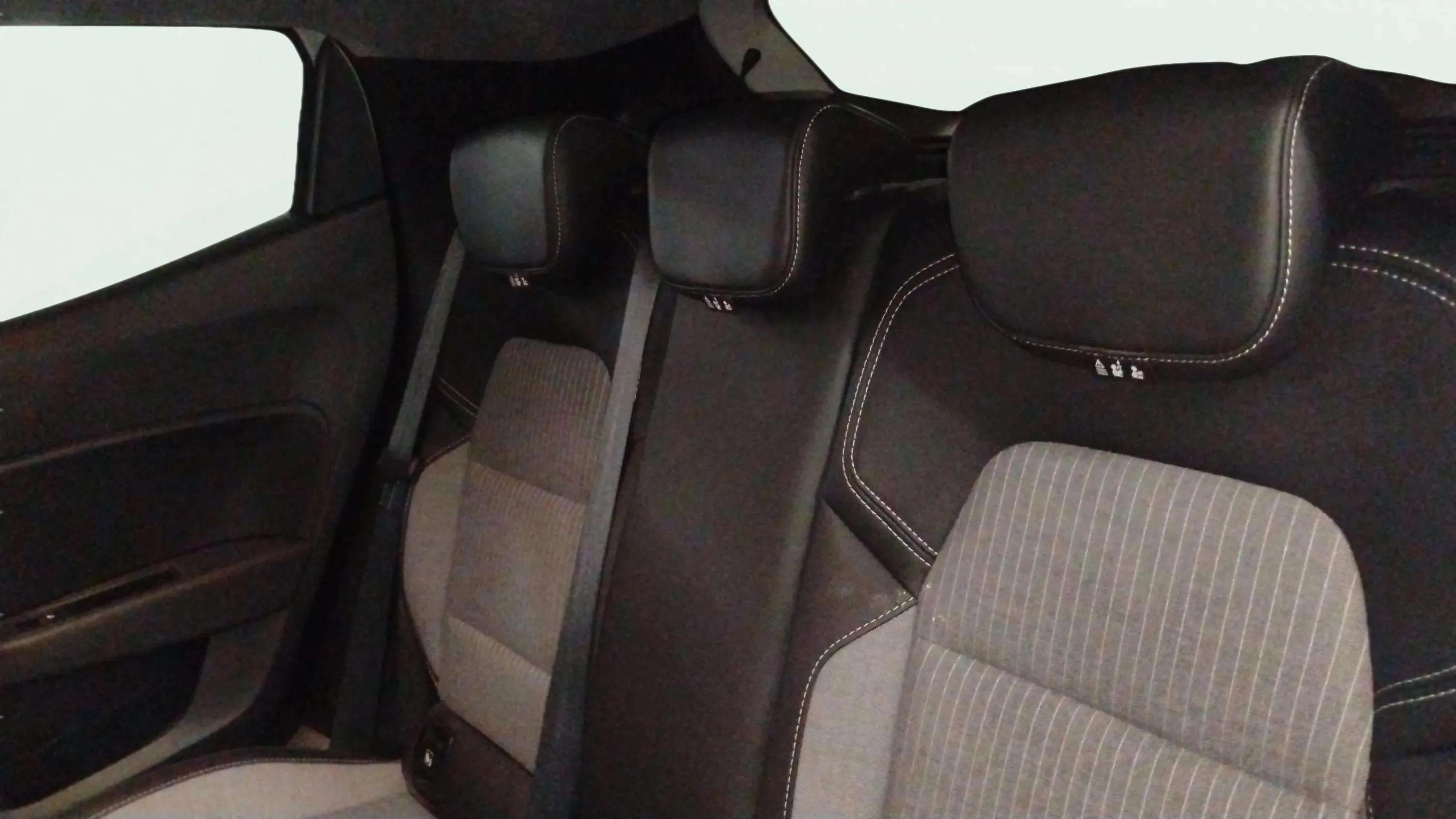 Renault Clio Techno TCe 90 - foto 14