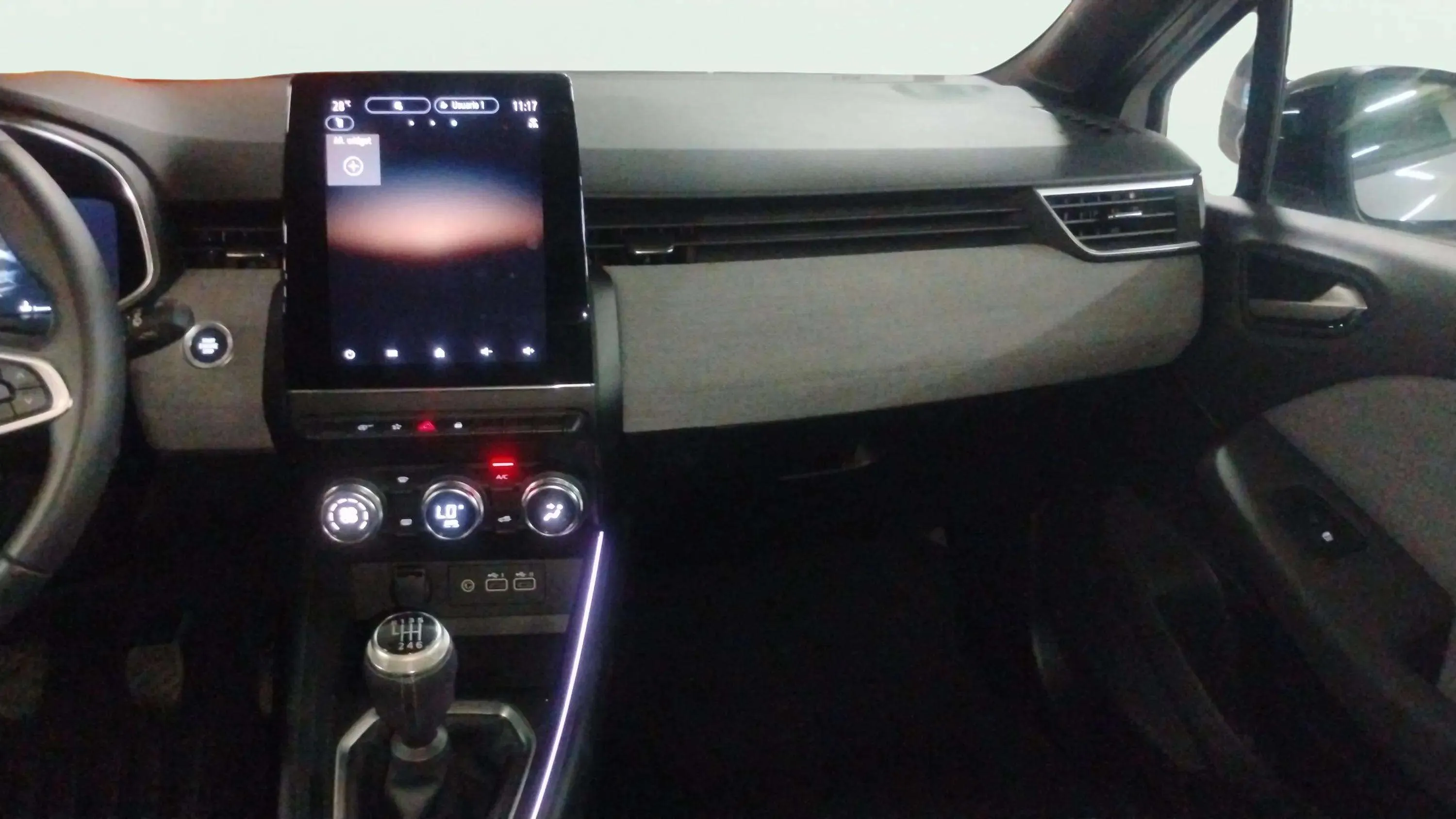 Renault Clio Techno TCe 90 - foto 20