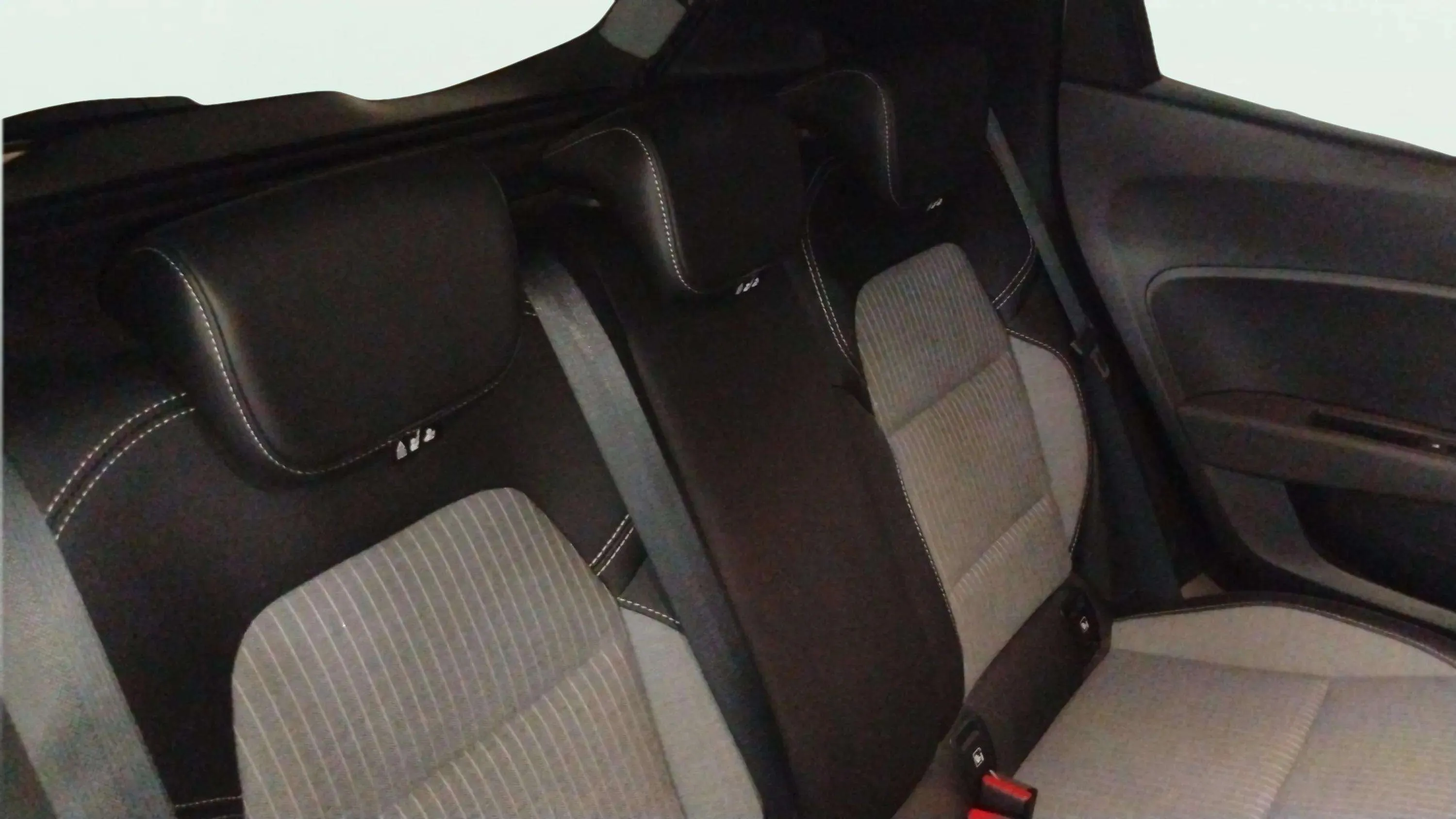 Renault Clio Techno TCe 90 - foto 17