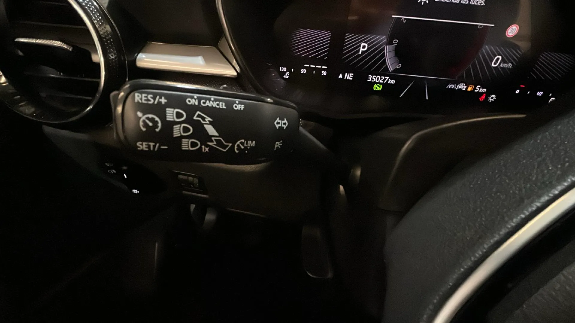 Škoda Fabia 1.0 TSI DSG Selection - foto 19