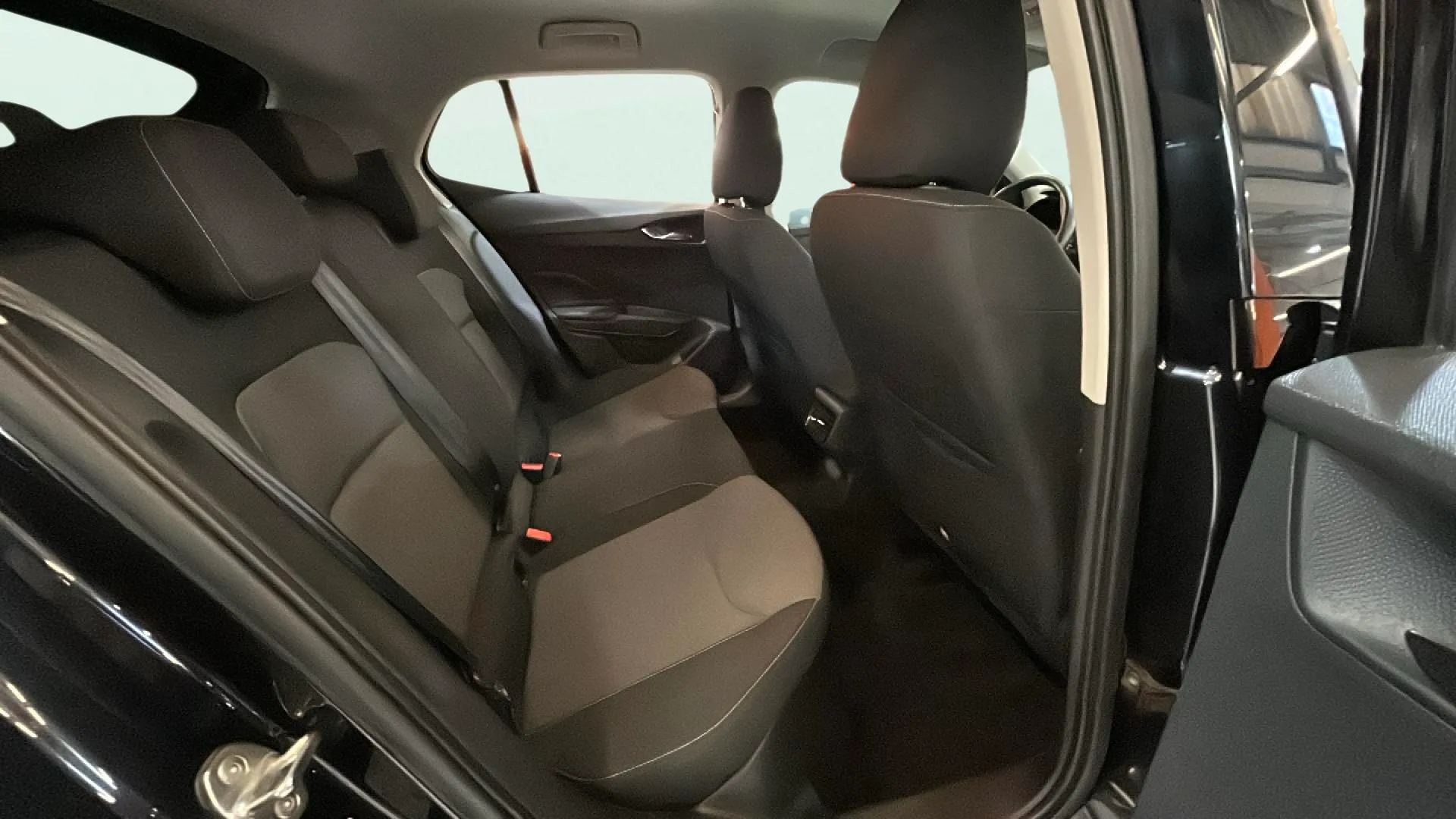 Škoda Fabia 1.0 TSI DSG Selection - foto 13