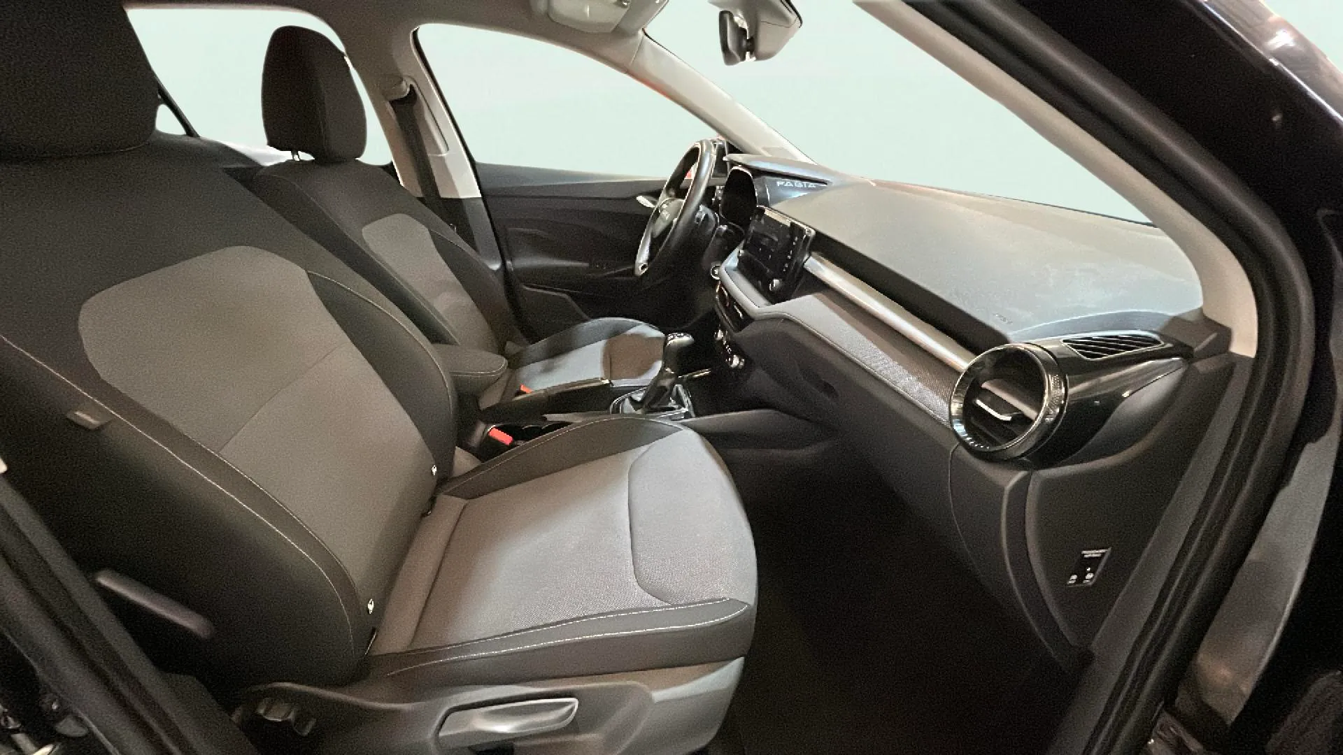 Škoda Fabia 1.0 TSI DSG Selection - foto 12