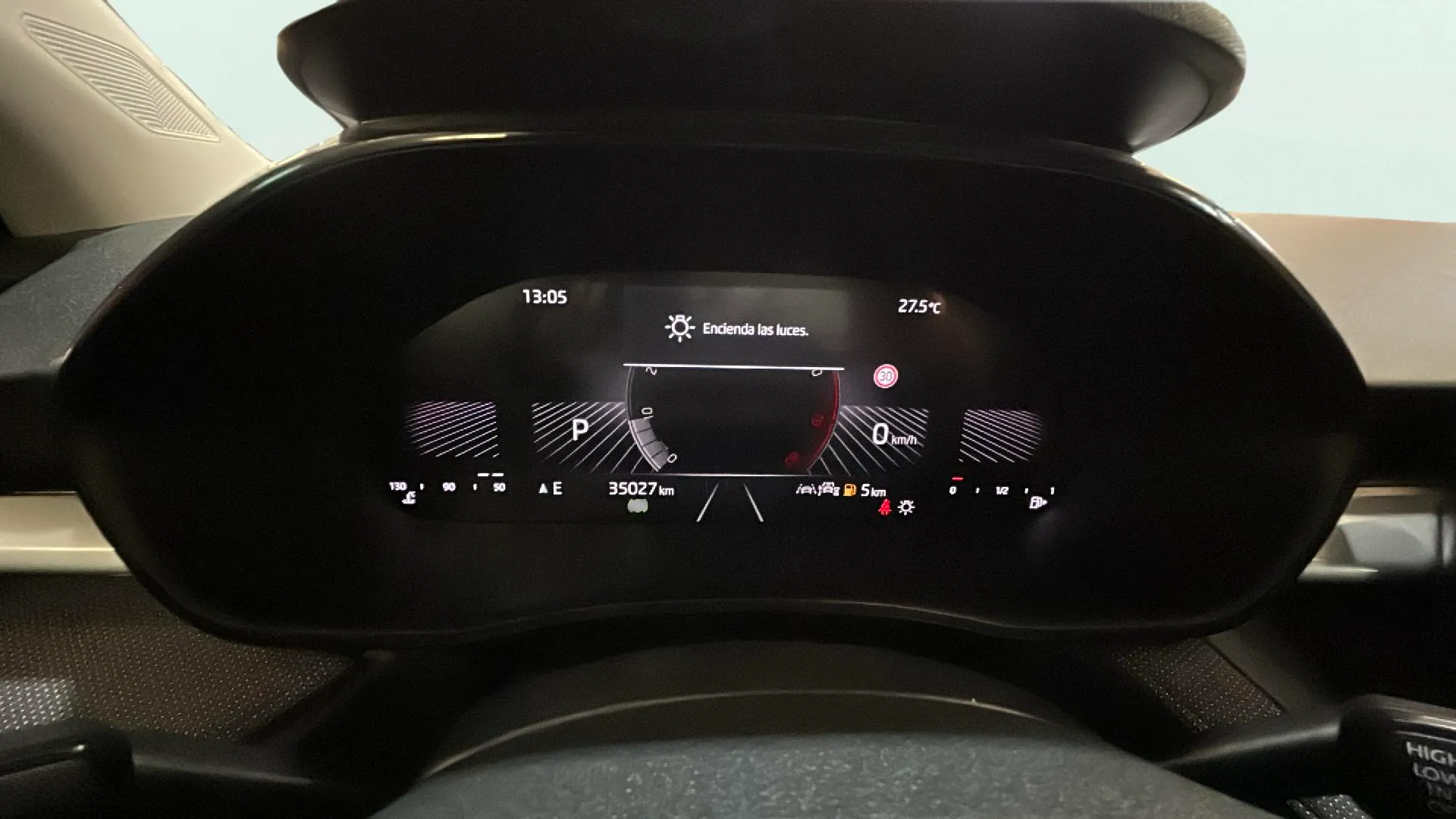 Škoda Fabia 1.0 TSI DSG Selection - foto 11