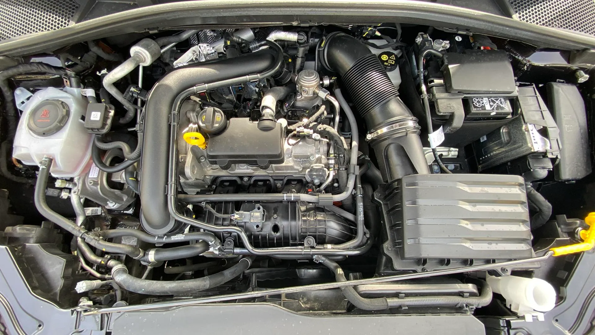 Škoda Fabia 1.0 TSI Selection - foto 19