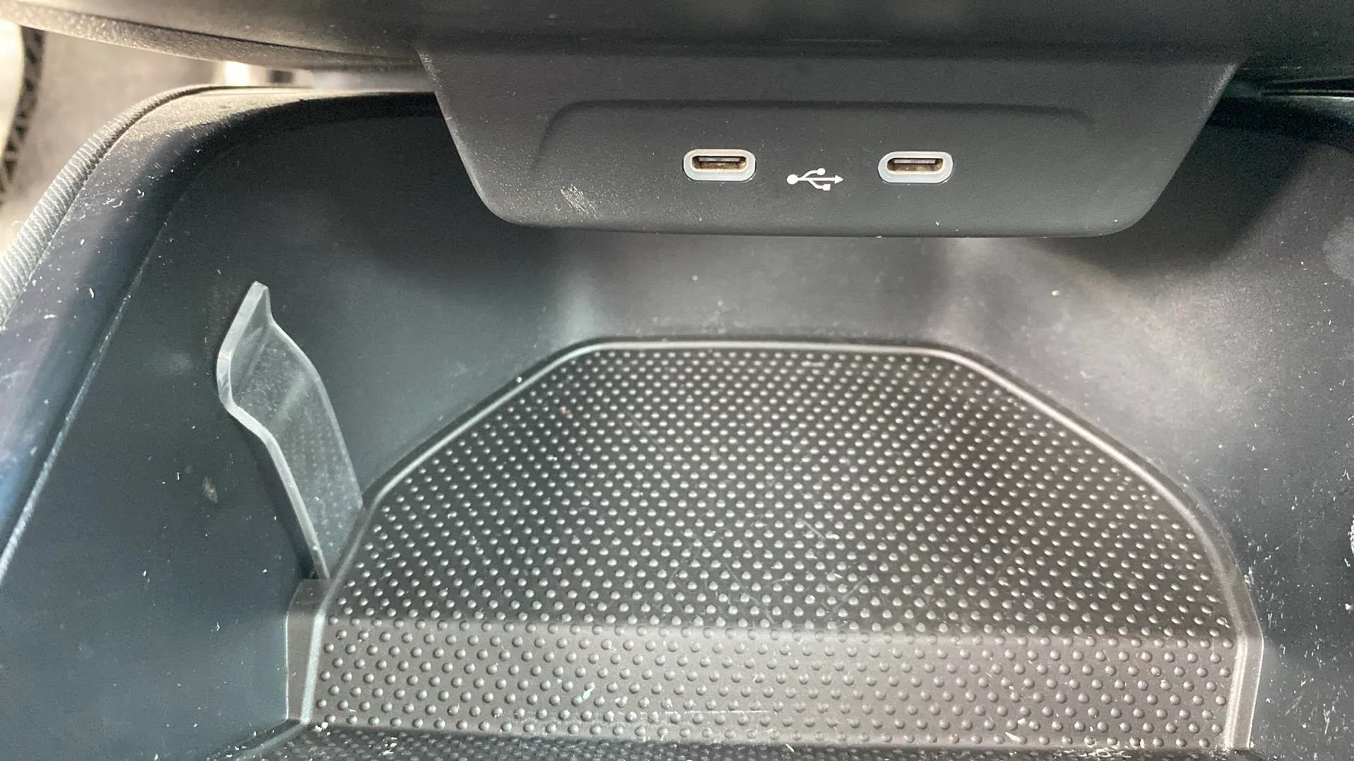 Škoda Fabia 1.0 TSI Selection - foto 22
