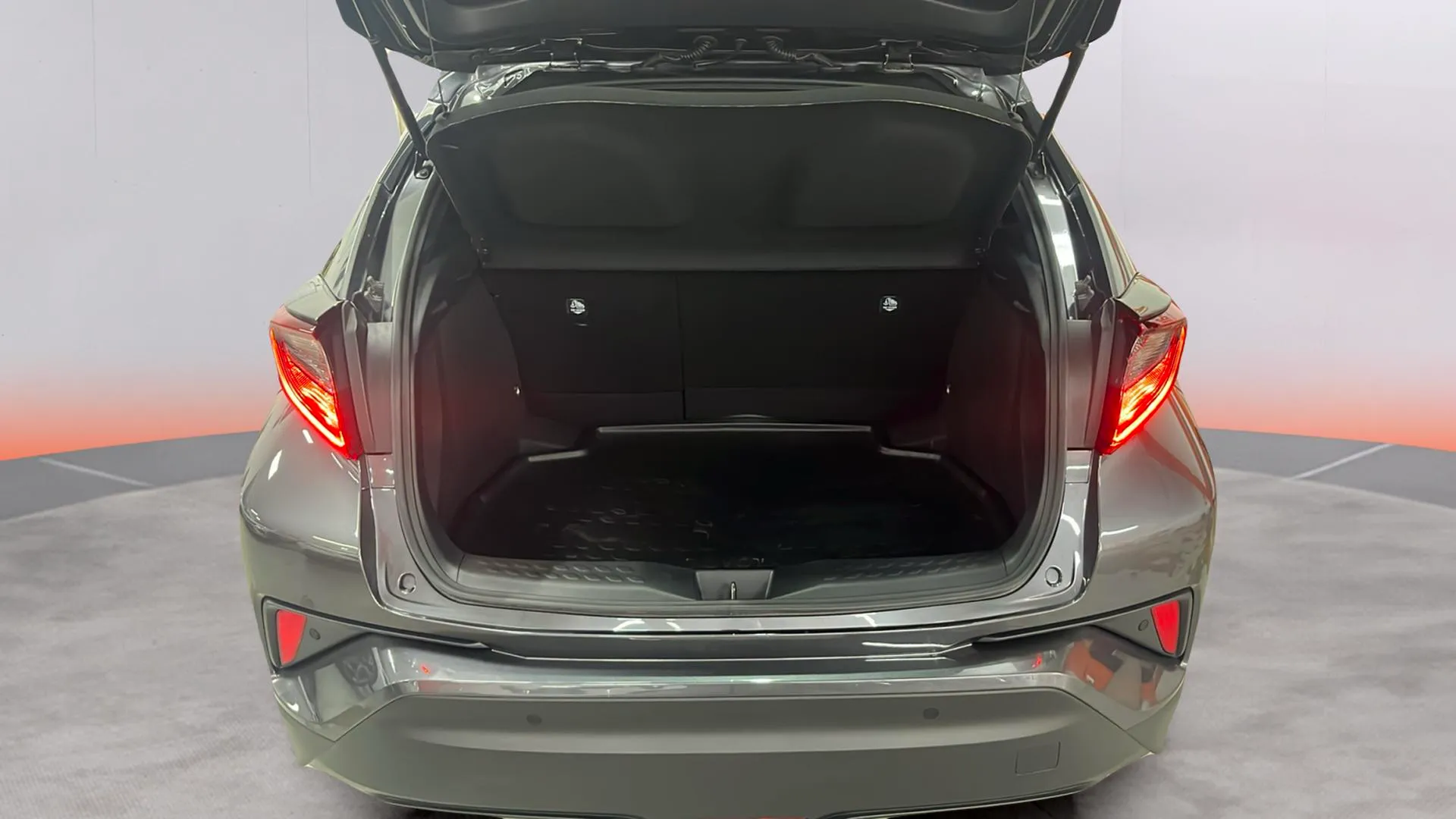 Toyota C-HR 2.0 180H Advance - foto 10