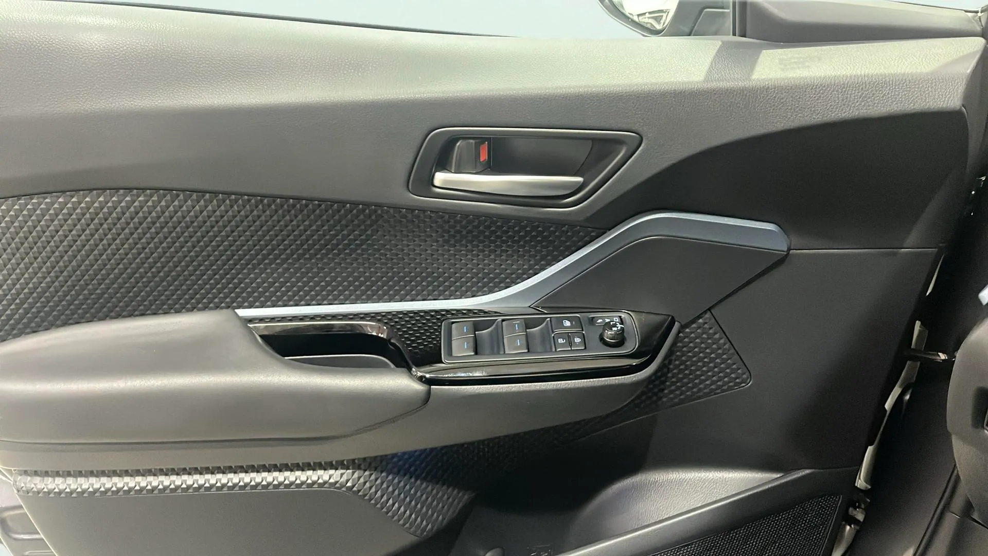 Toyota C-HR 2.0 180H Advance - foto 15