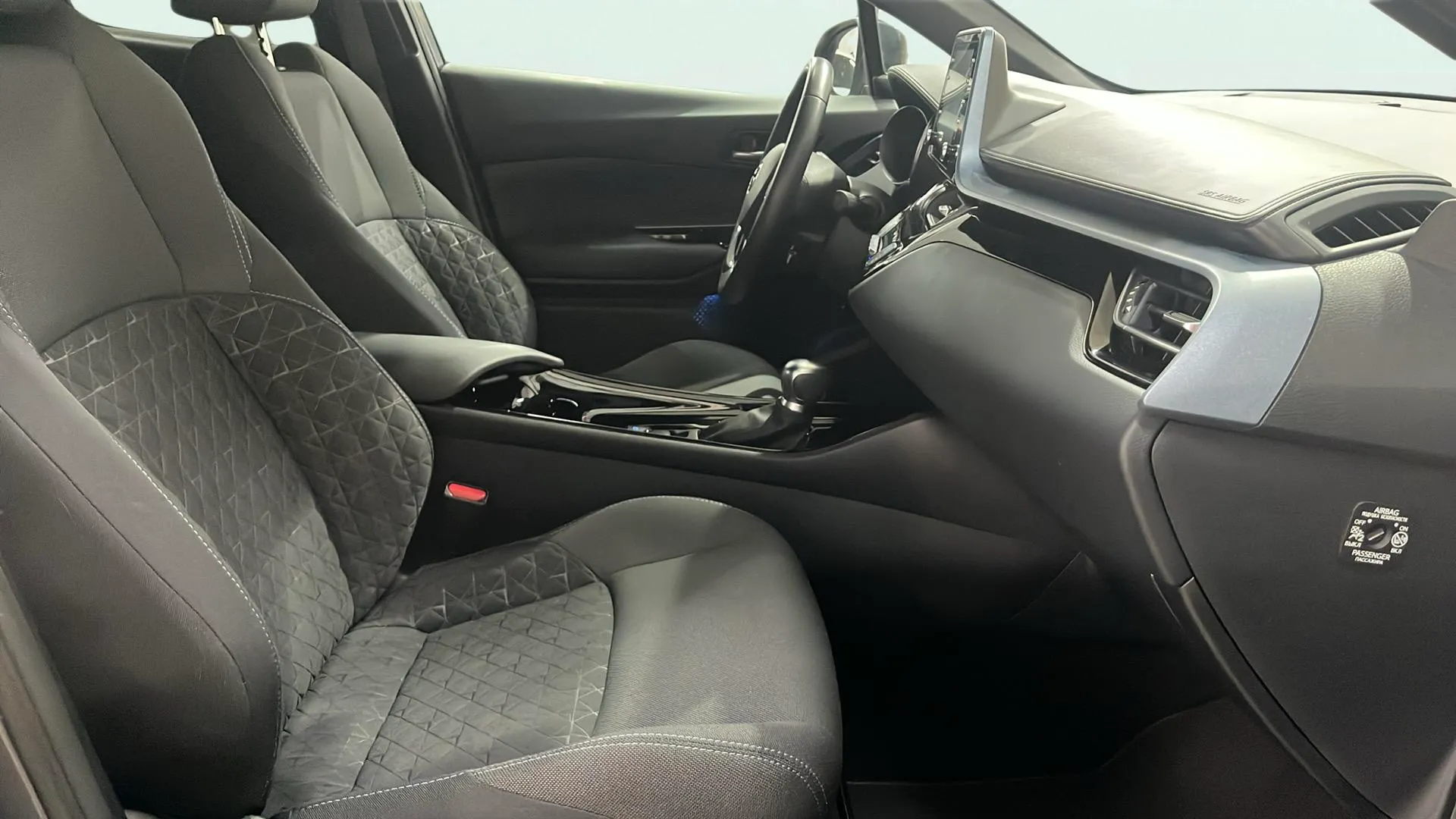 Toyota C-HR 2.0 180H Advance - foto 12