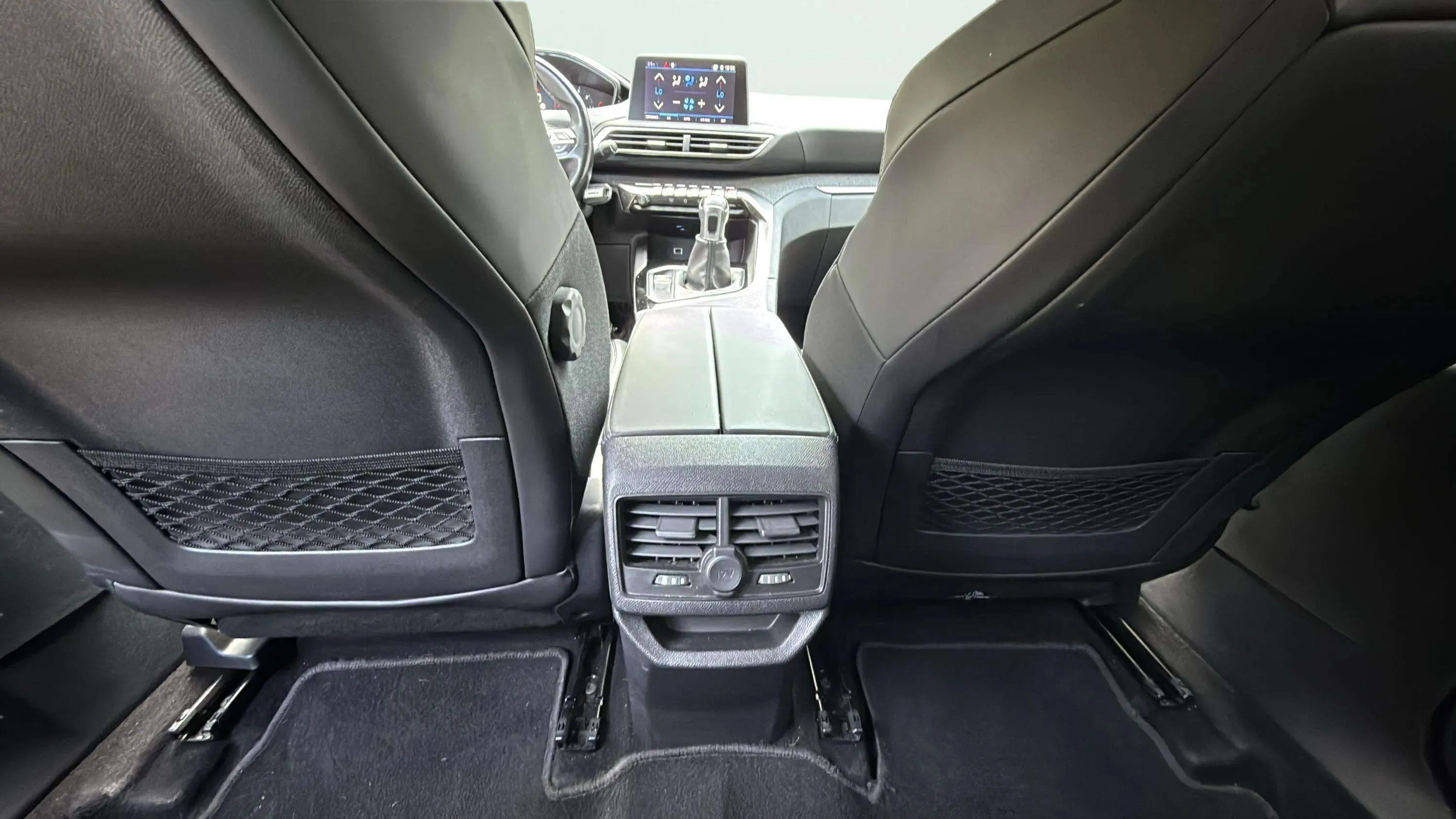 Peugeot 3008 1.5L BlueHDi Active - foto 17