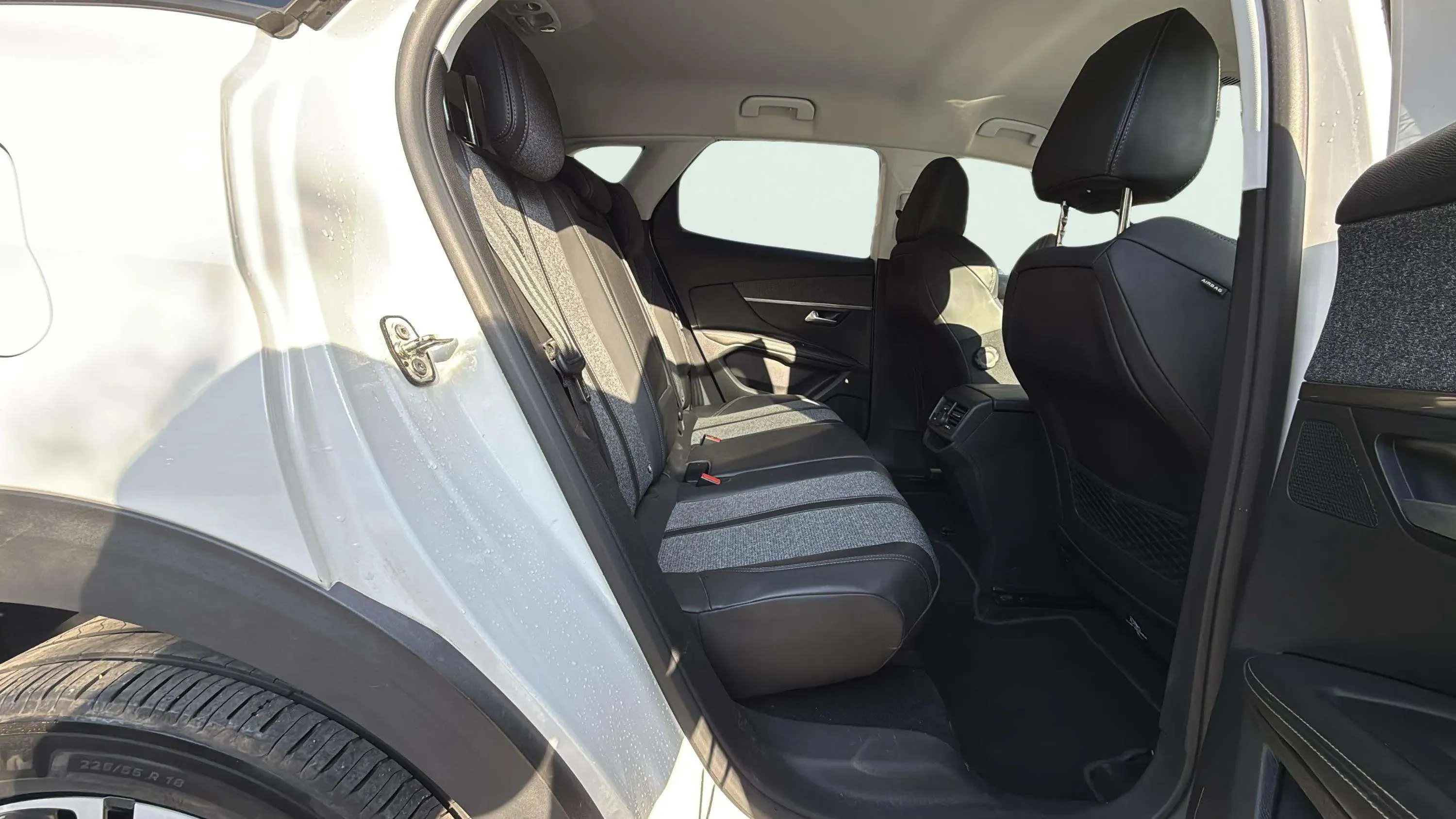 Peugeot 3008 1.5L BlueHDi Active - foto 13
