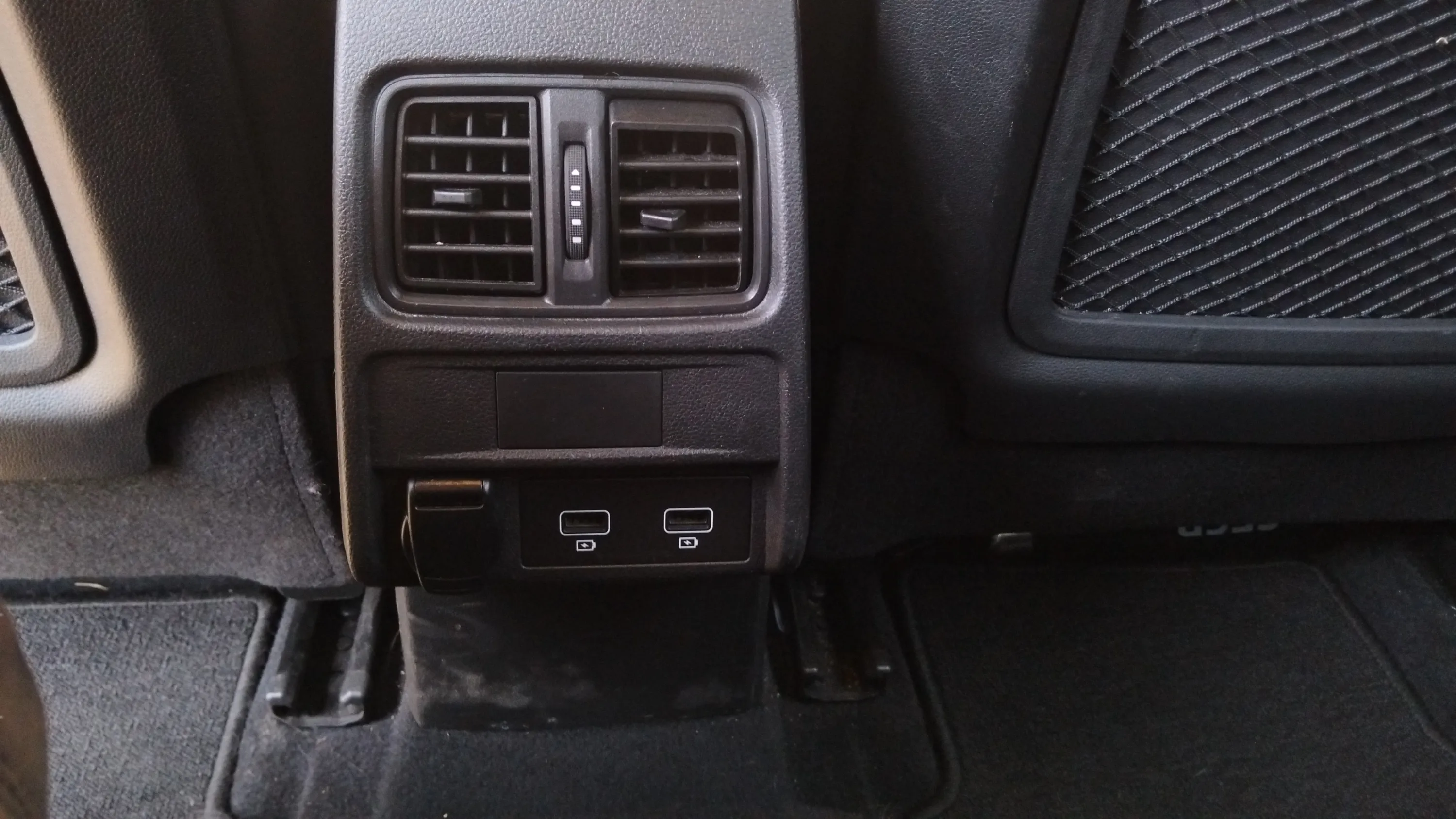 Renault Arkana RS Line TCe EDC mild hybrid - foto 23