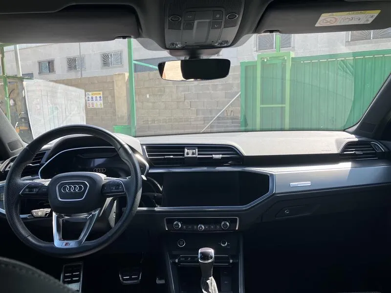 Audi Q3 45 TFSI e S line 1.4 TFSI - foto 27