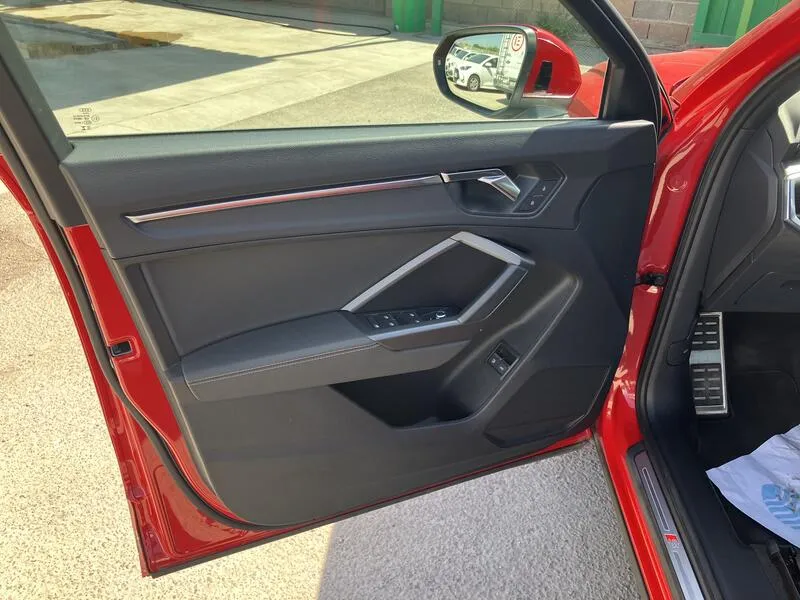 Audi Q3 45 TFSI e S line 1.4 TFSI - foto 19