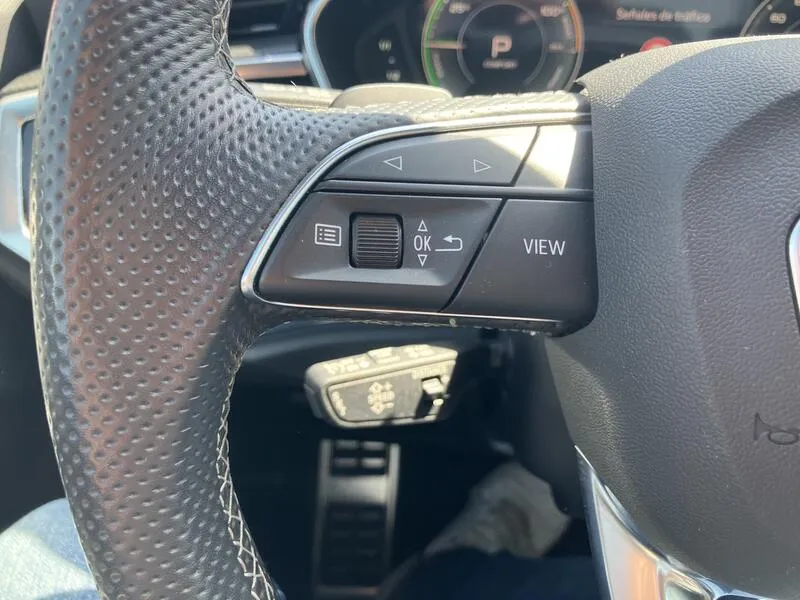 Audi Q3 45 TFSI e S line 1.4 TFSI - foto 32
