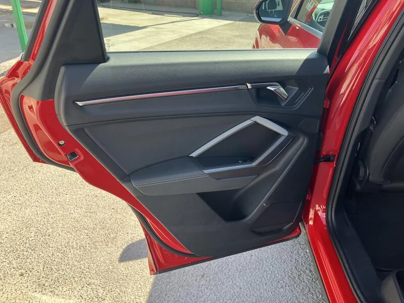 Audi Q3 45 TFSI e S line 1.4 TFSI - foto 18