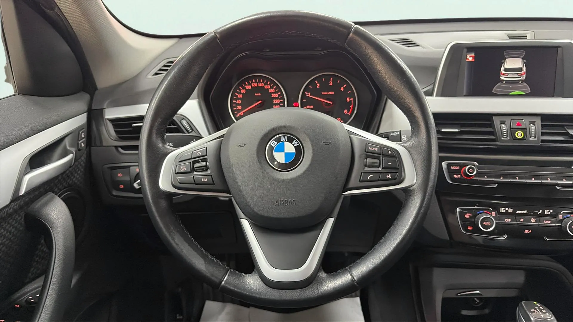 BMW X1 sDrive18d - foto 11
