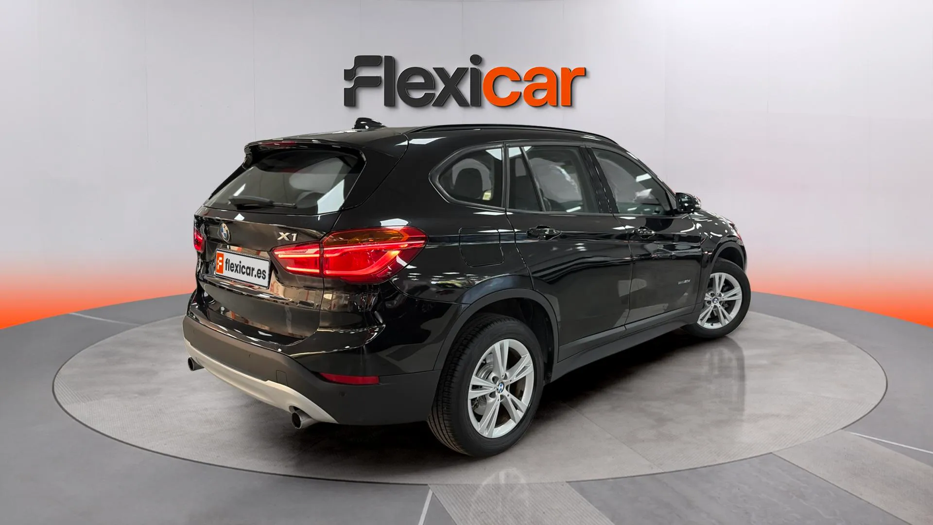 BMW X1 sDrive18d - foto 7