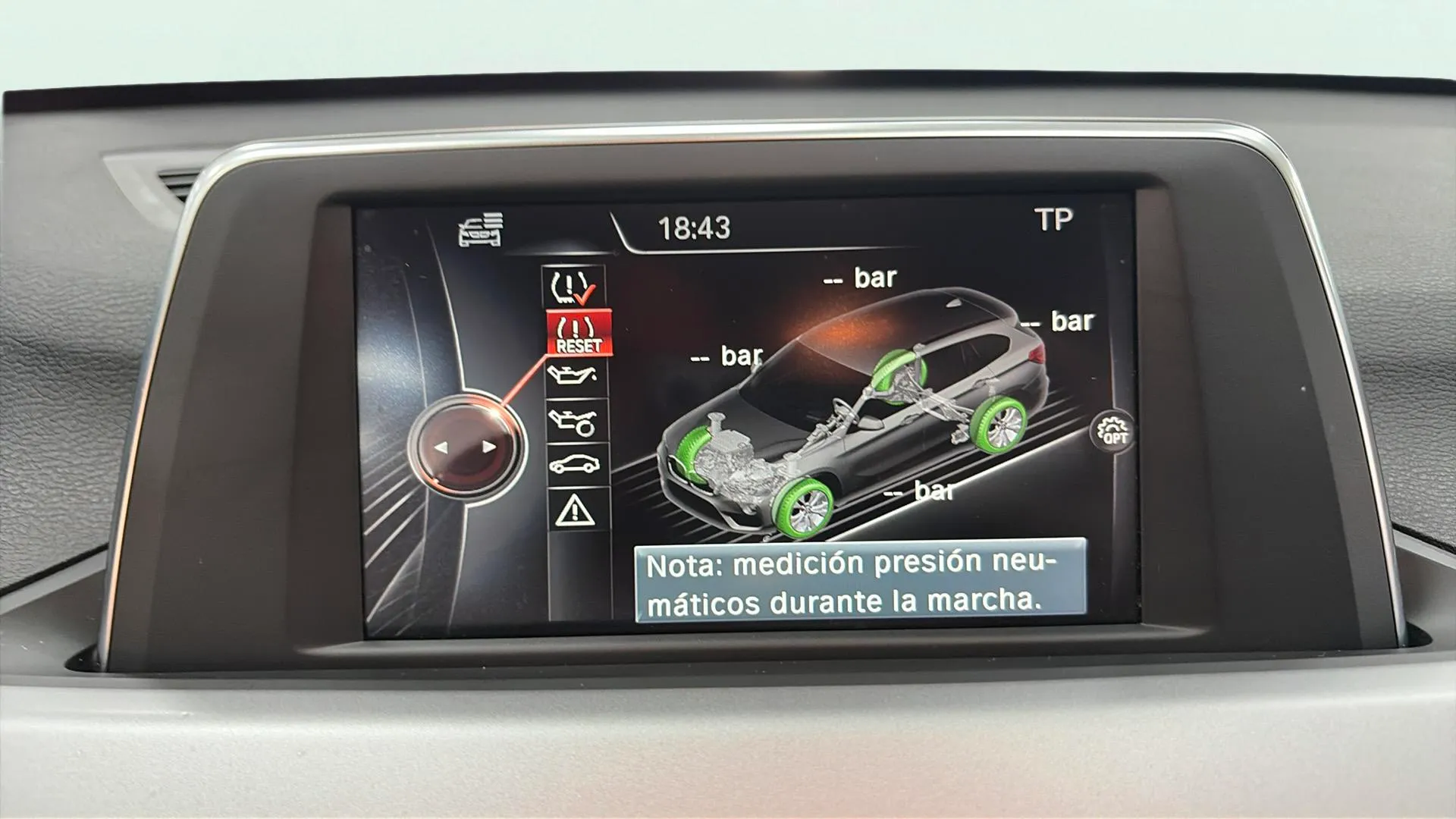 BMW X1 sDrive18d - foto 27