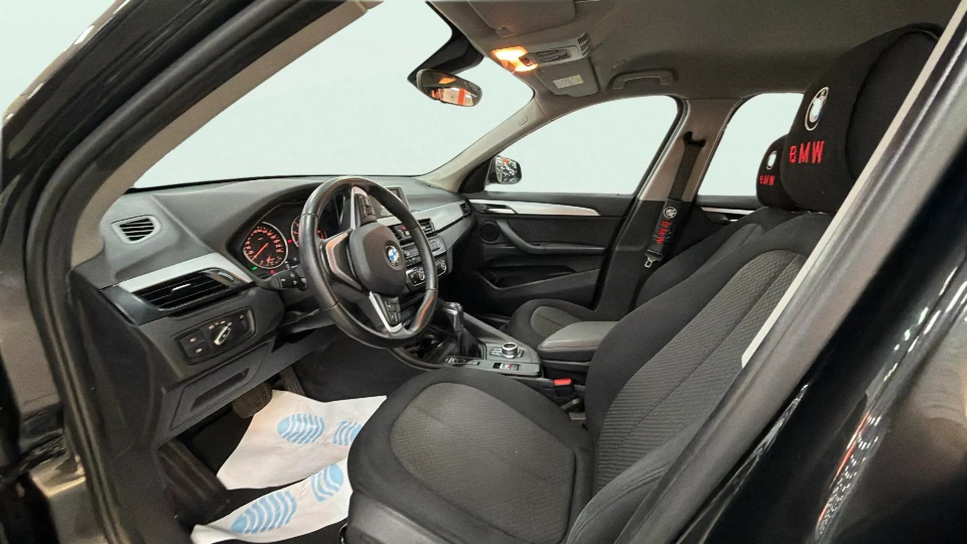 BMW X1 sDrive18d - foto 16