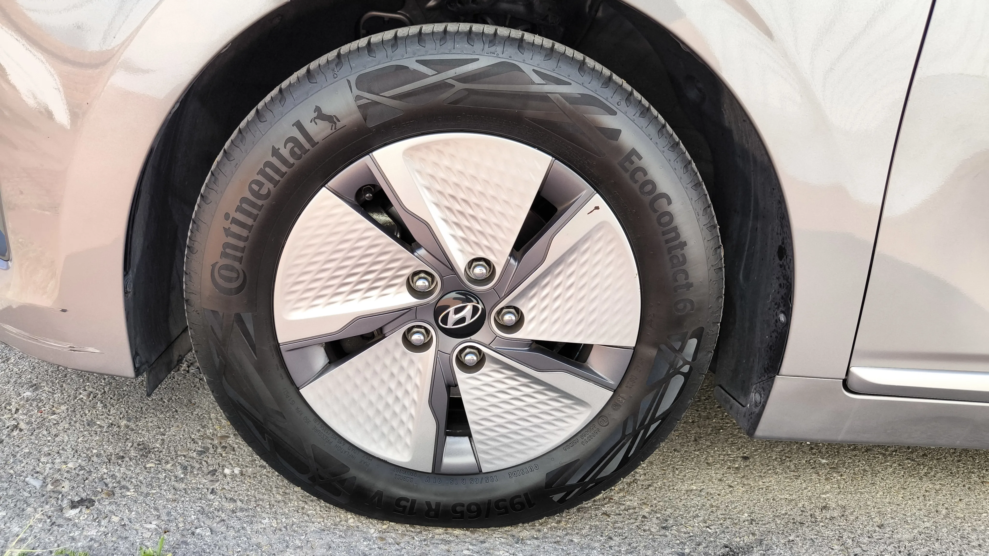 Hyundai Ioniq 1.6 GDI HEV Tecno DCT - foto 16
