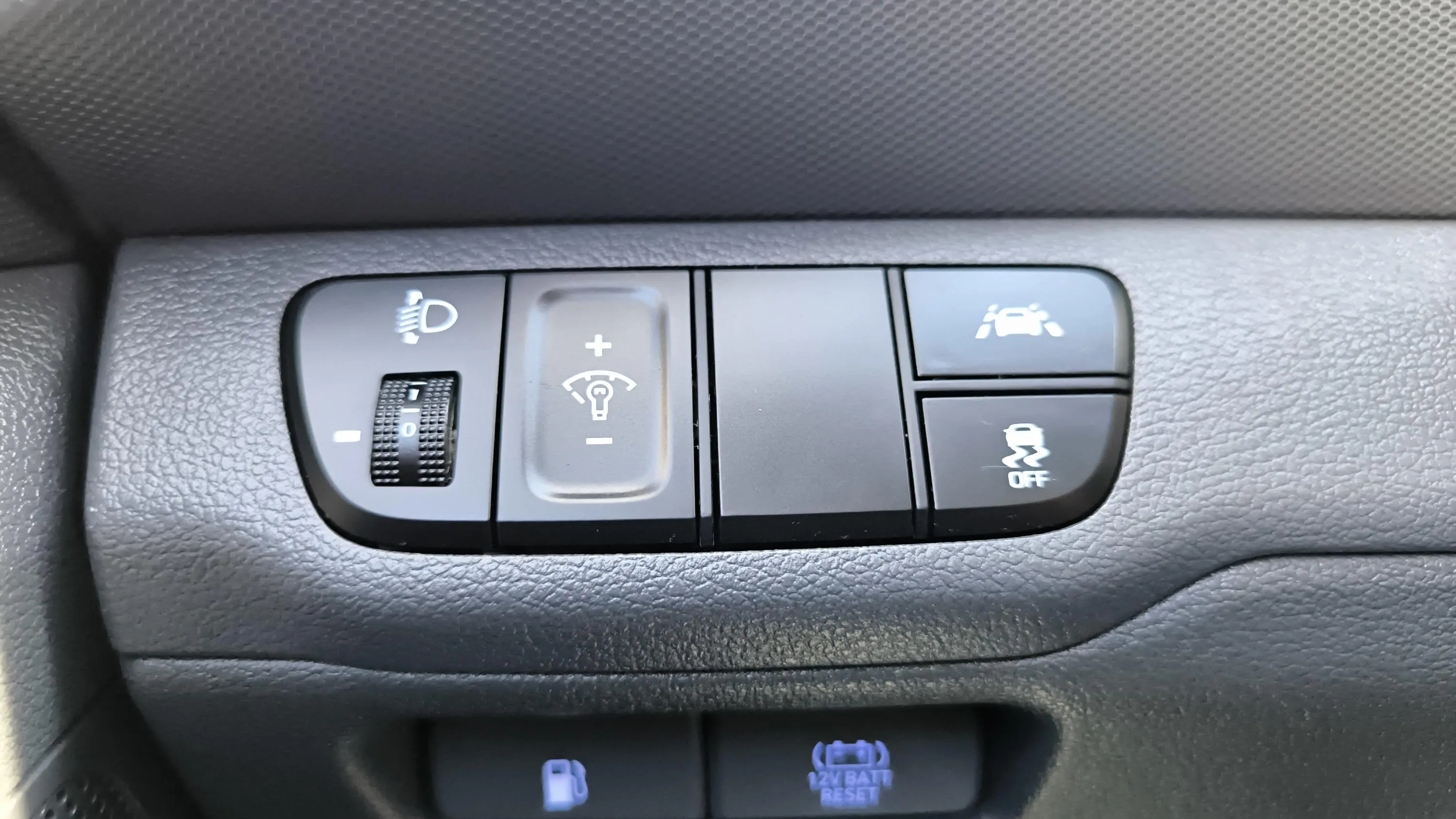 Hyundai Ioniq 1.6 GDI HEV Tecno DCT - foto 19