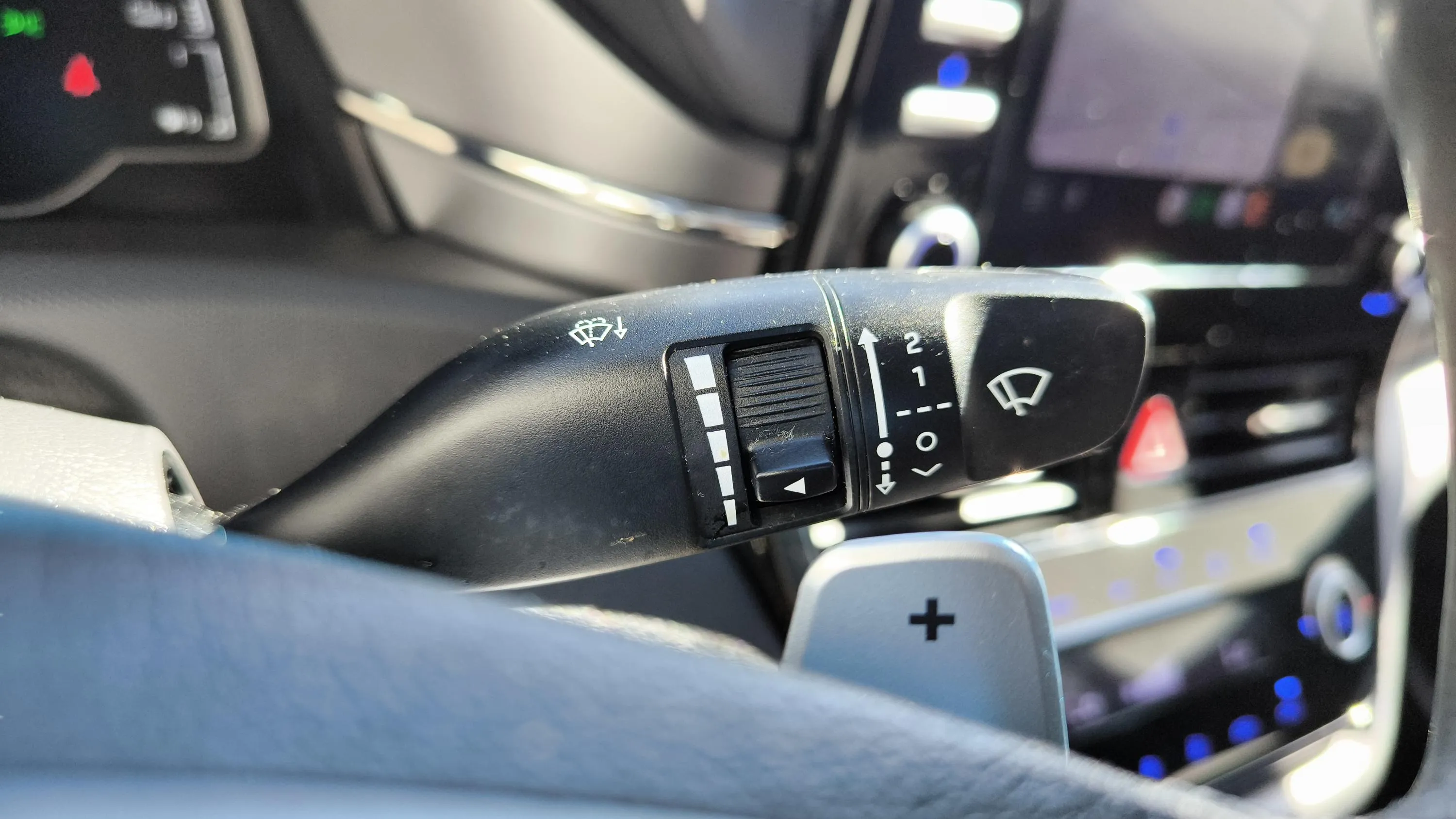 Hyundai Ioniq 1.6 GDI HEV Tecno DCT - foto 24