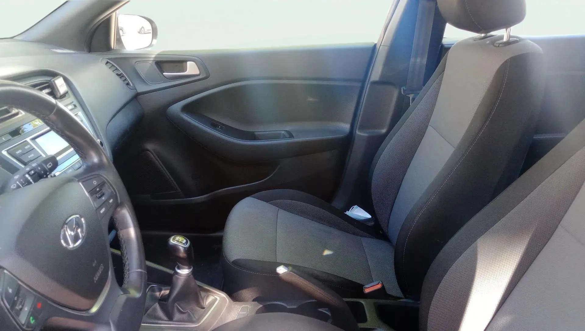Hyundai i20 1.2 MPI Tecno - foto 7