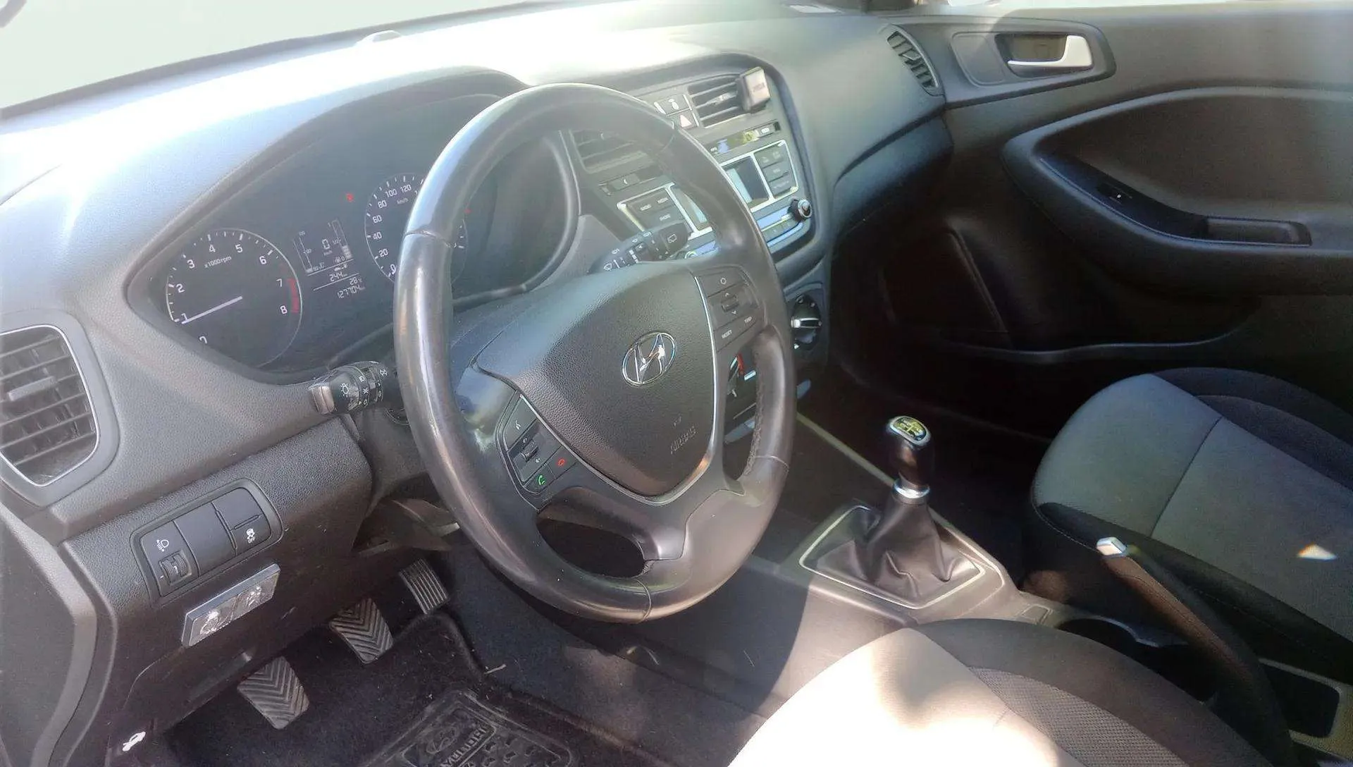 Hyundai i20 1.2 MPI Tecno - foto 6