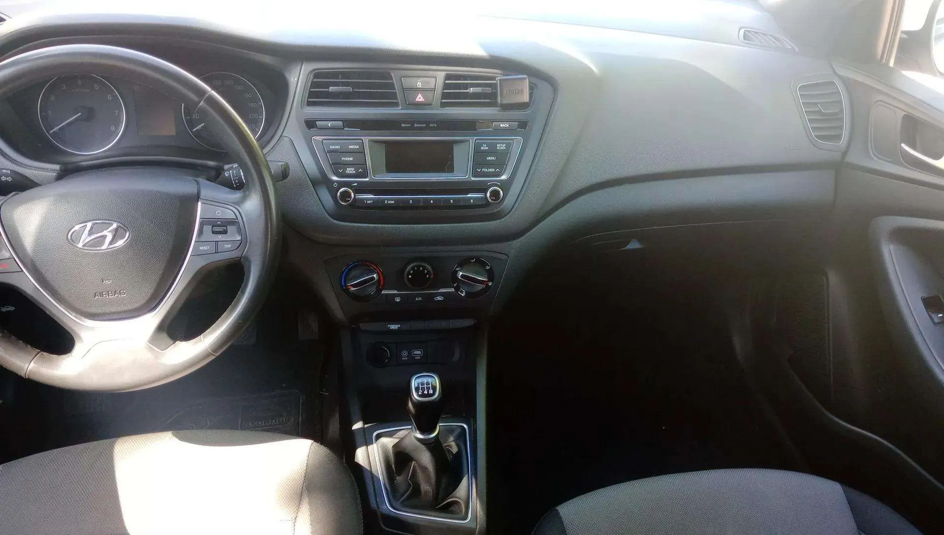 Hyundai i20 1.2 MPI Tecno - foto 10