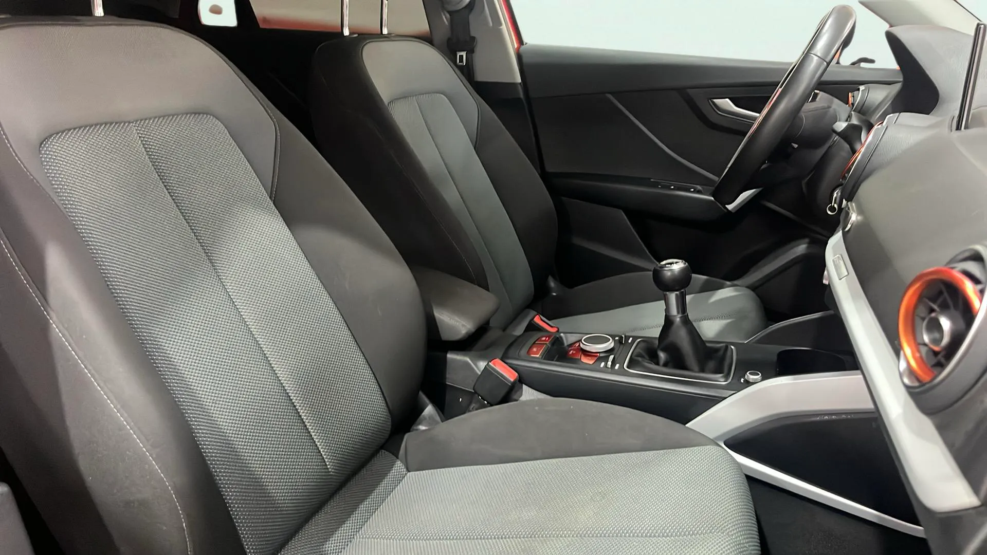 Audi Q2 Sport 35 TFSI - foto 12