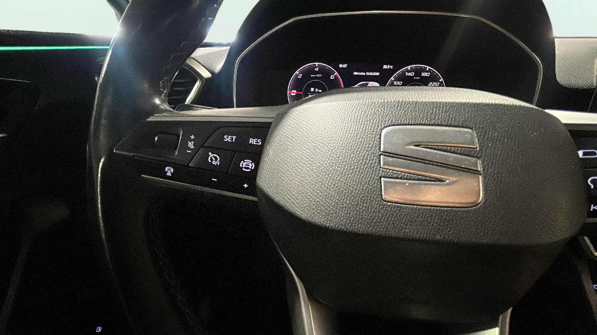 SEAT León SP 1.4 e-Hybrid DSG Xcellence - foto 26