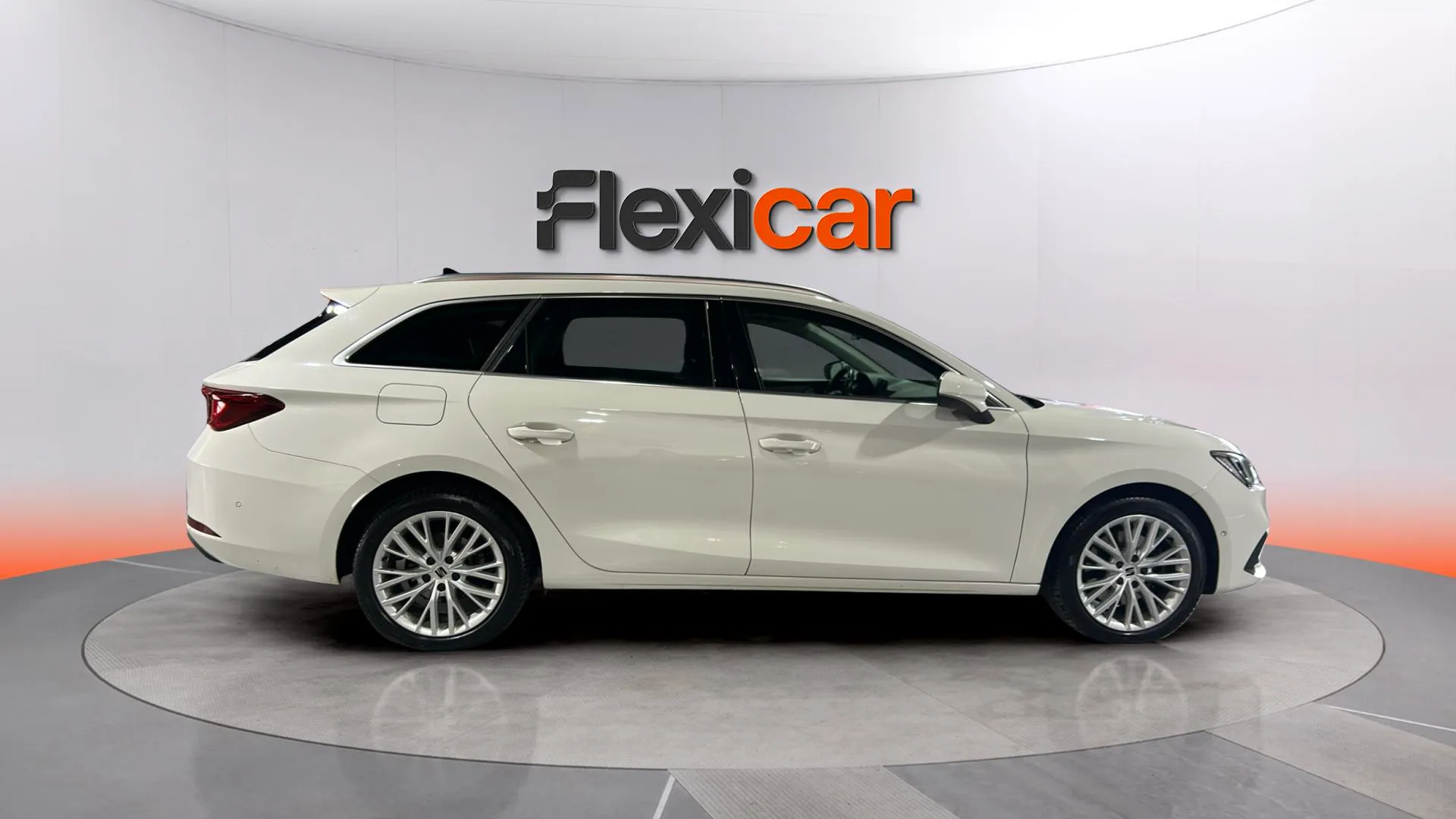 SEAT León SP 1.4 e-Hybrid DSG Xcellence - foto 4