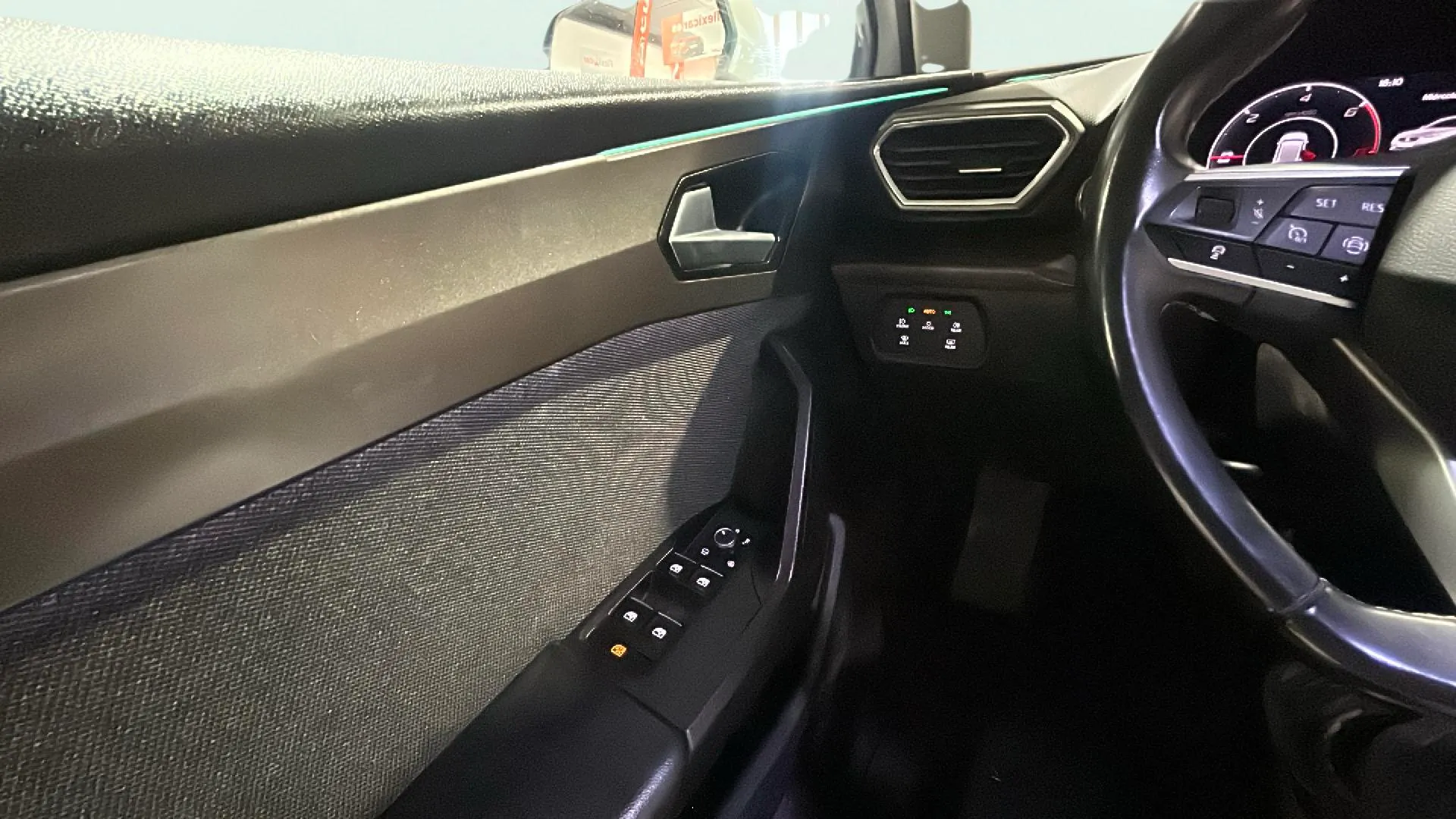 SEAT León SP 1.4 e-Hybrid DSG Xcellence - foto 19