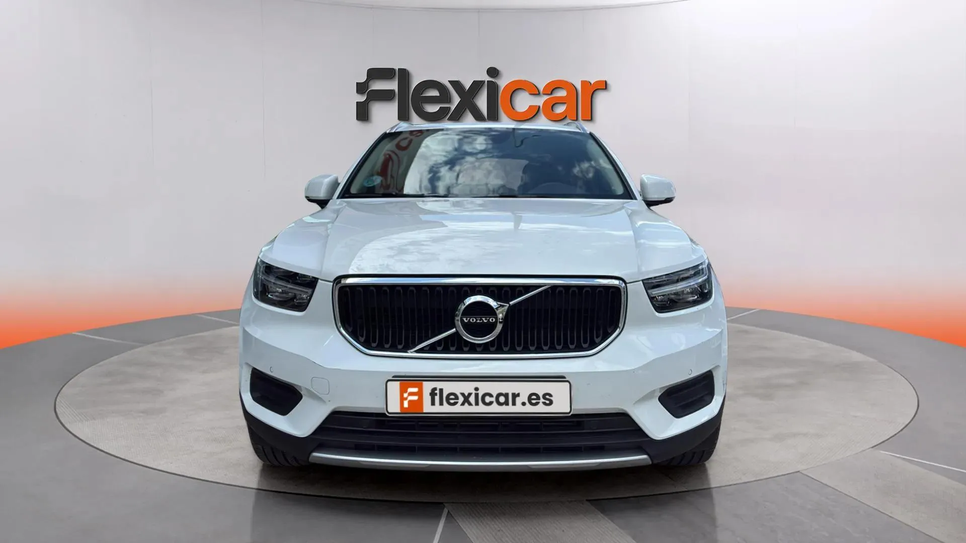 Volvo XC40 1.5 T2 Momentum - foto 2