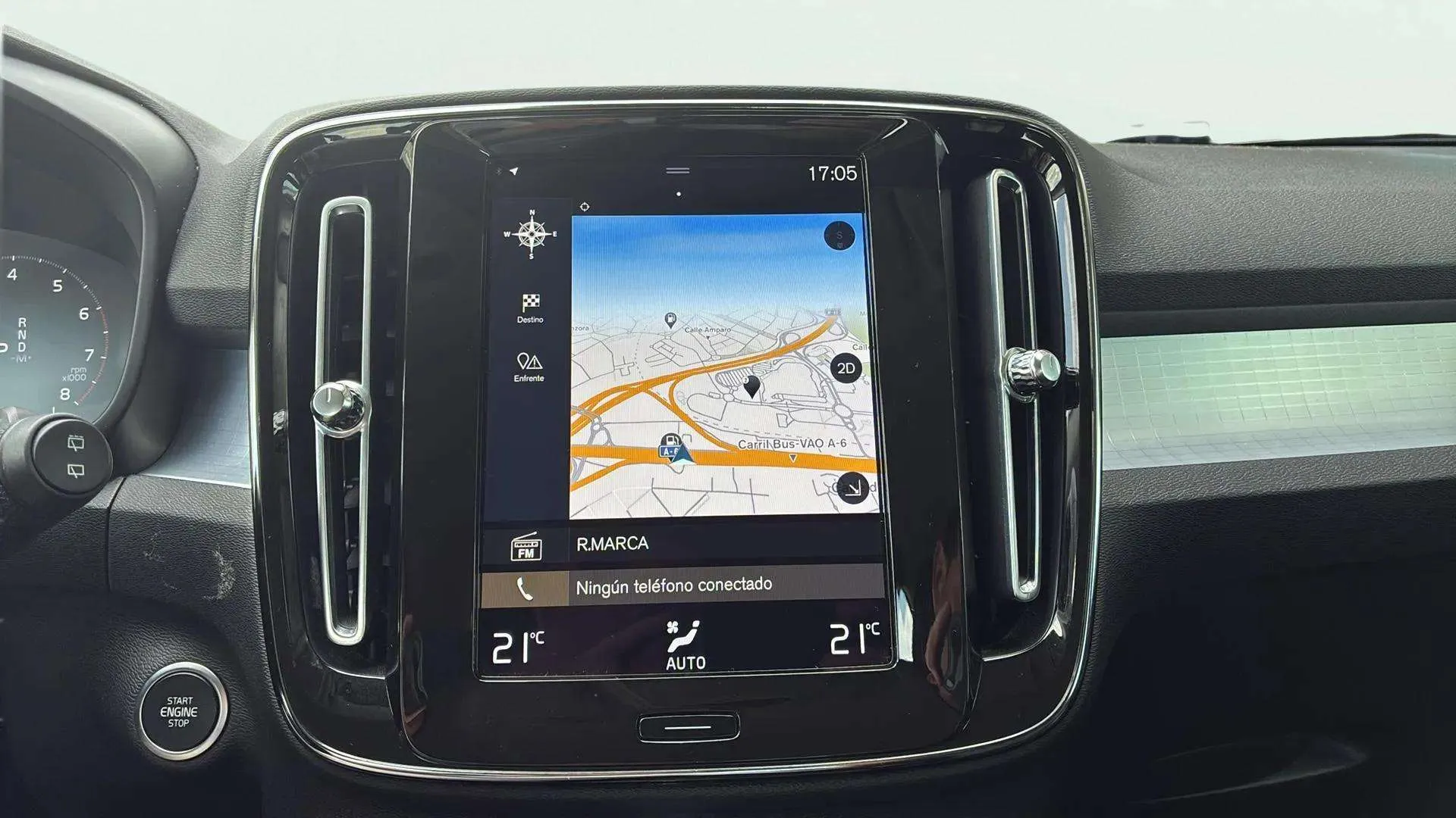 Volvo XC40 1.5 T2 Momentum - foto 22