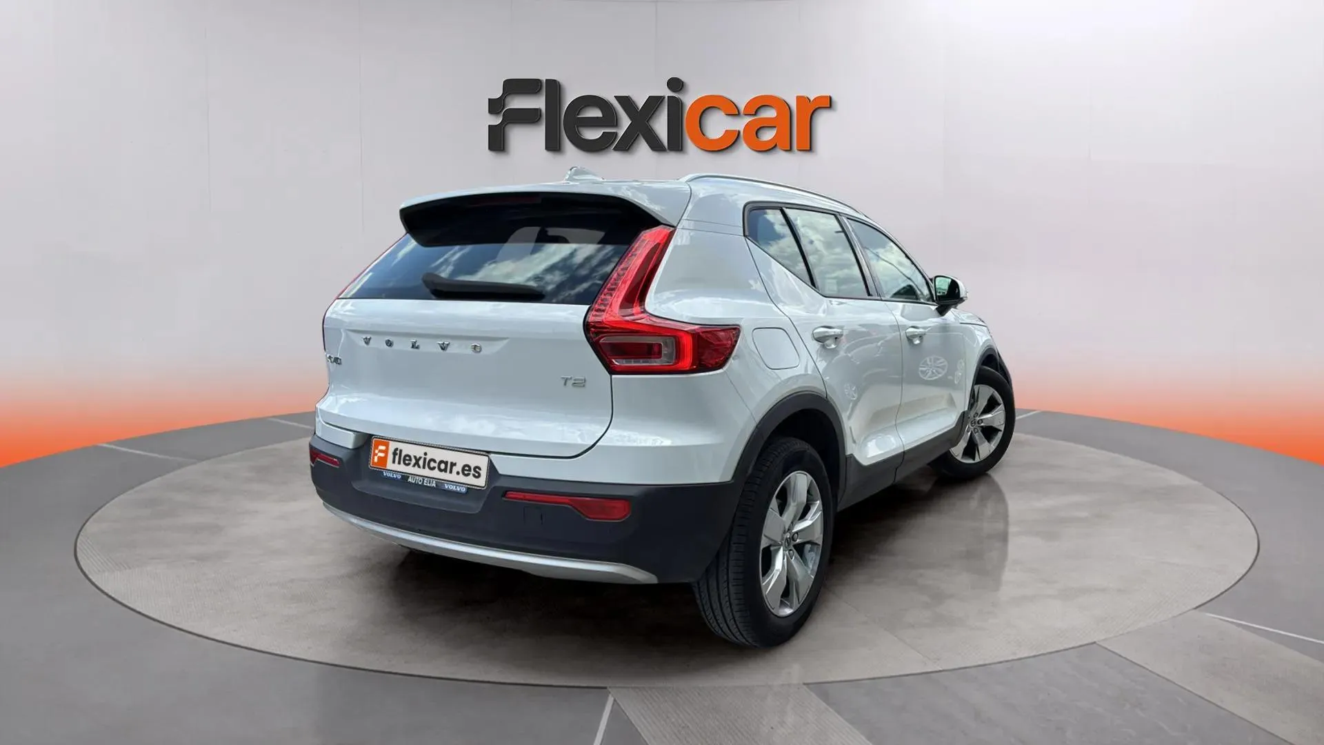 Volvo XC40 1.5 T2 Momentum - foto 7