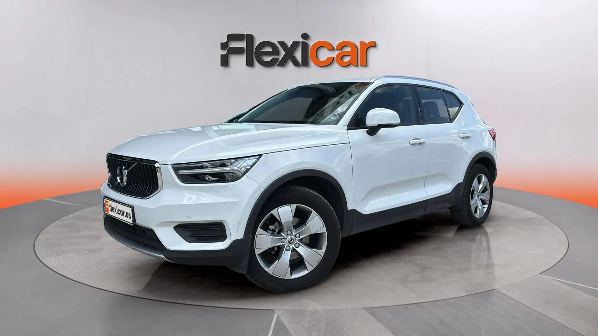Volvo XC40 1.5 T2 Momentum - foto 3